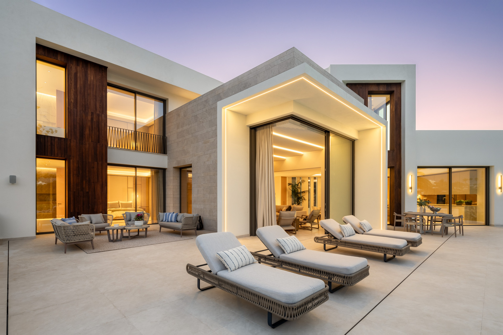 5 bedroom Villa in Marbella, Malaga, Spain – 428-03378P