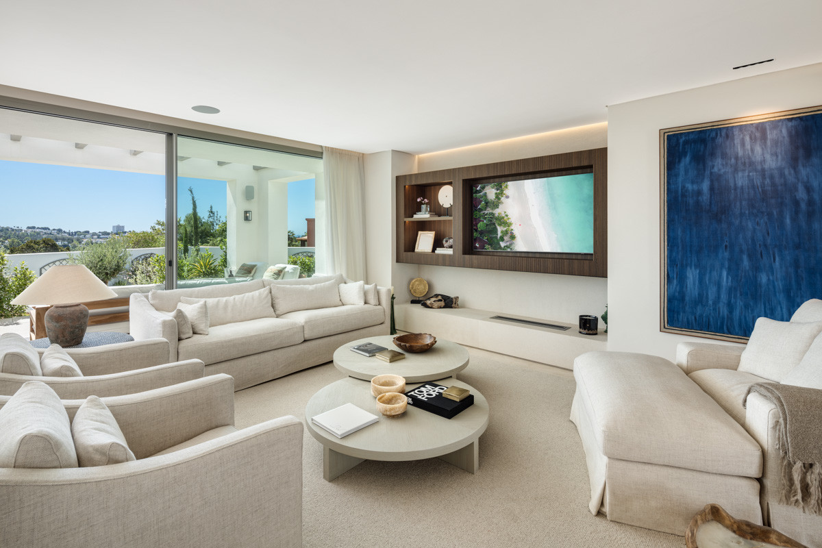 6 bedroom Villa in Benahavis, Malaga, Spain – 428-03518D