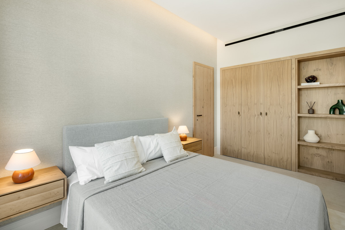 6 bedroom Villa in Benahavis, Malaga, Spain – 428-03518D