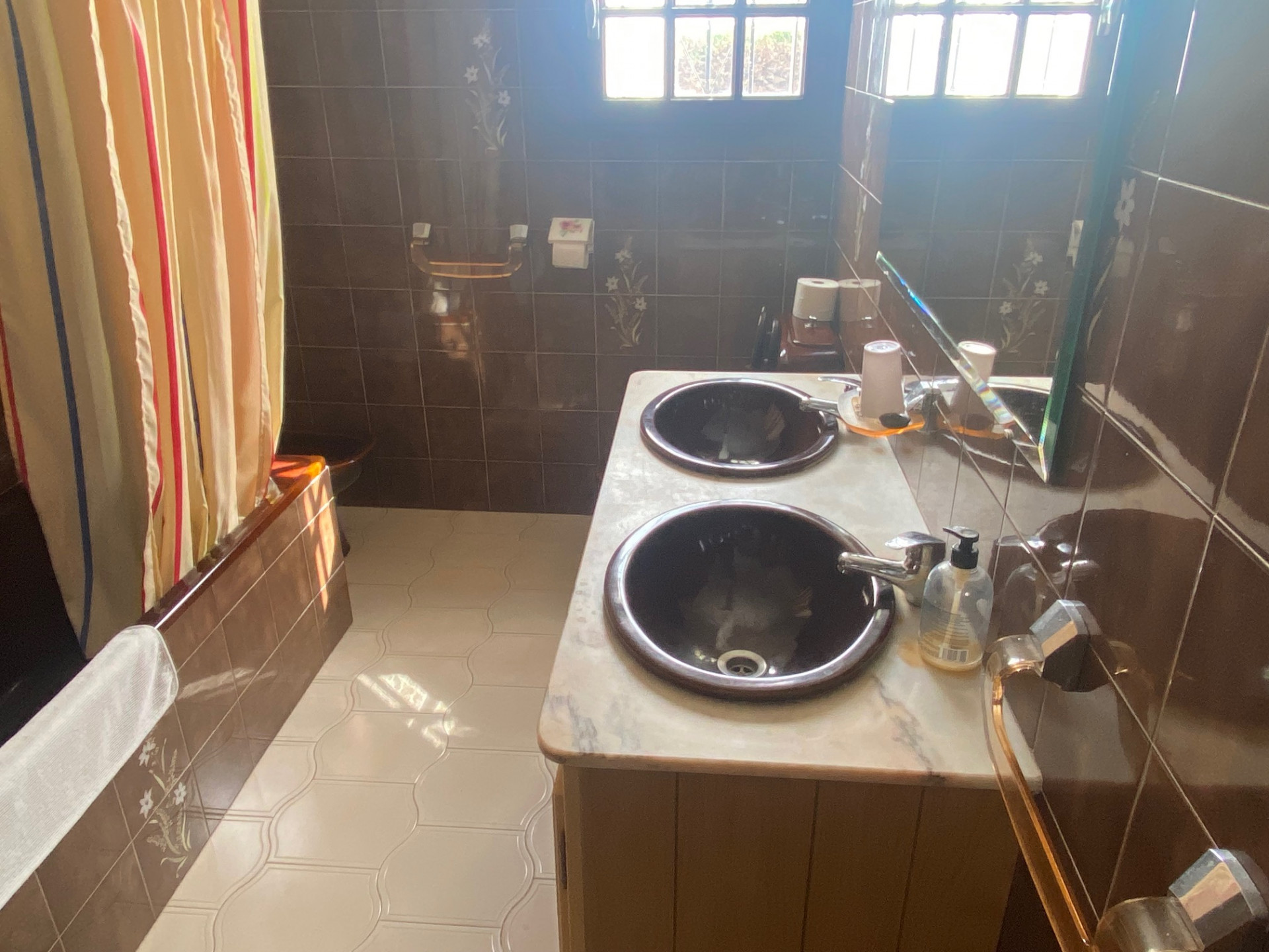 5 bedroom Villa in Estepona, Malaga, Spain – 428-04915D