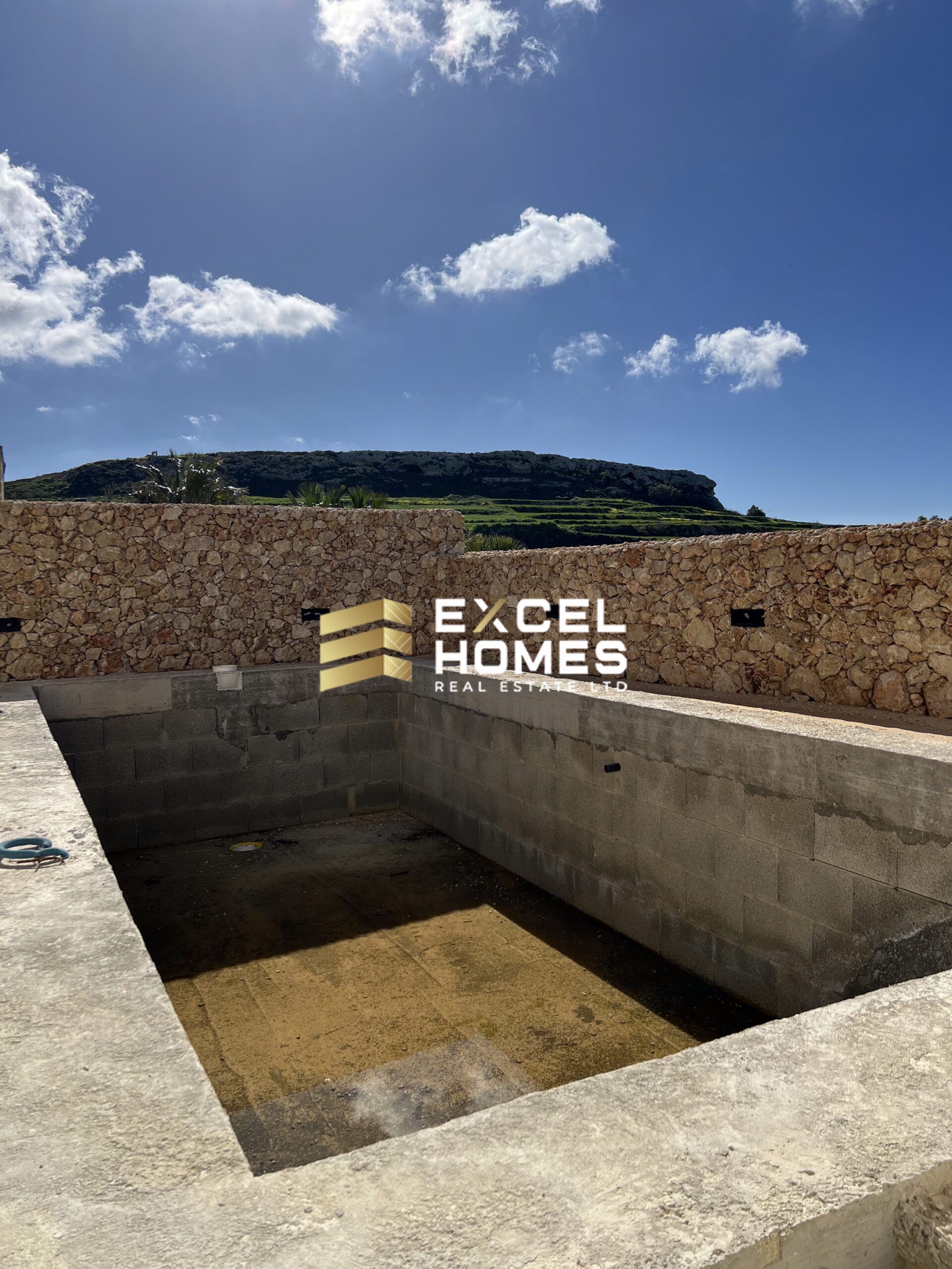 4 bedroom Villa in San Lawrenz, Malta – 65905