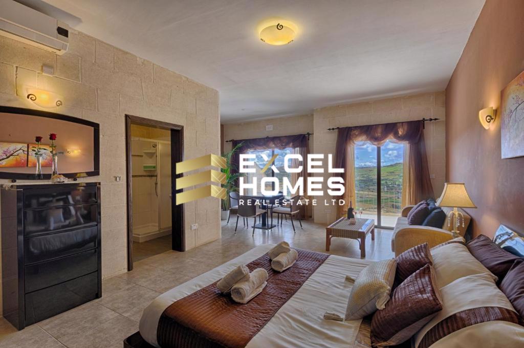 4 bedroom Terraced House in Xaghra, Malta – 65881