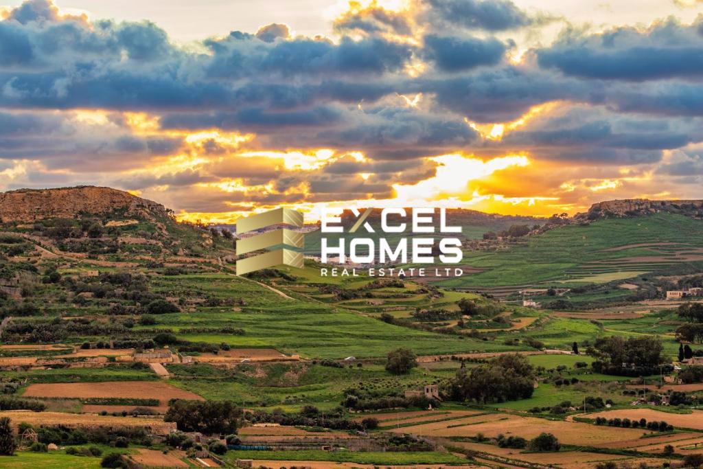 4 bedroom Terraced House in Xaghra, Malta – 65881