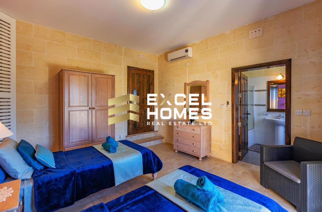 4 bedroom Terraced House in Xaghra, Malta – 65881