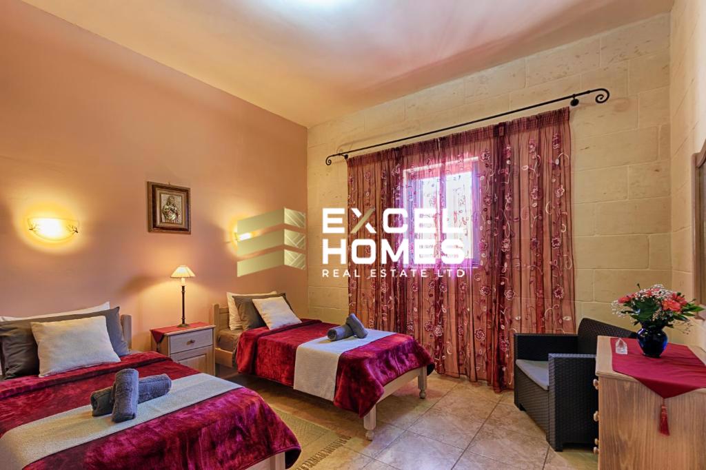 4 bedroom Terraced House in Xaghra, Malta – 65881