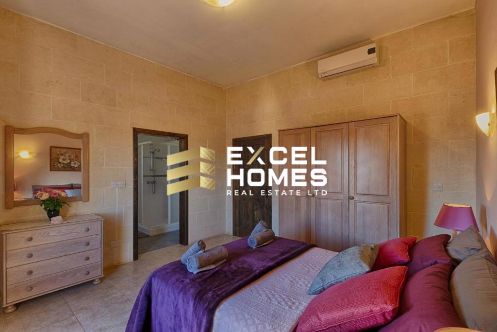 4 bedroom Terraced House in Xaghra, Malta – 65881