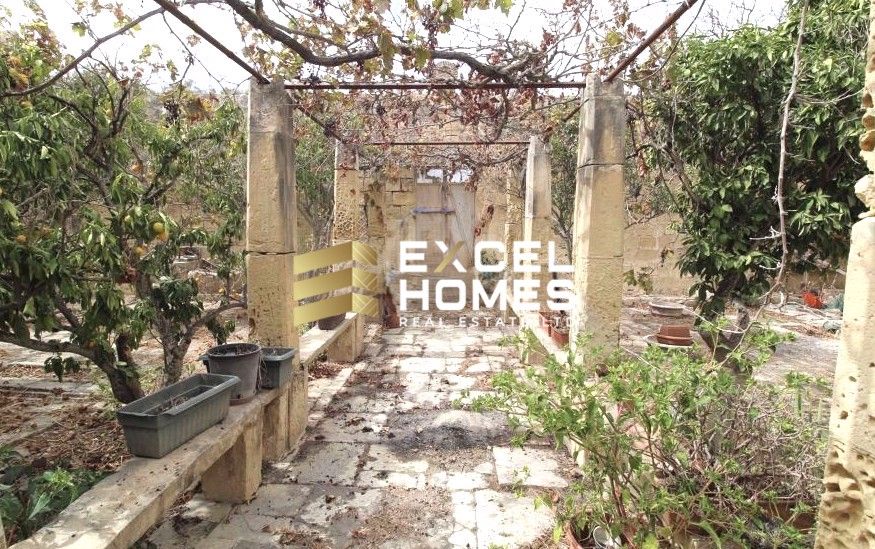 4 bedroom Character House in Tarxien, Malta – 65875