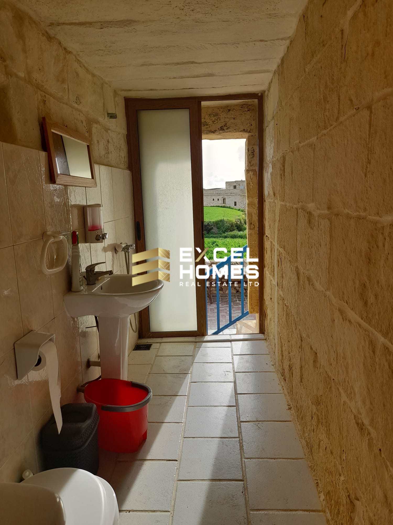 5 bedroom Farmhouse in San Lawrenz, Malta – 65859