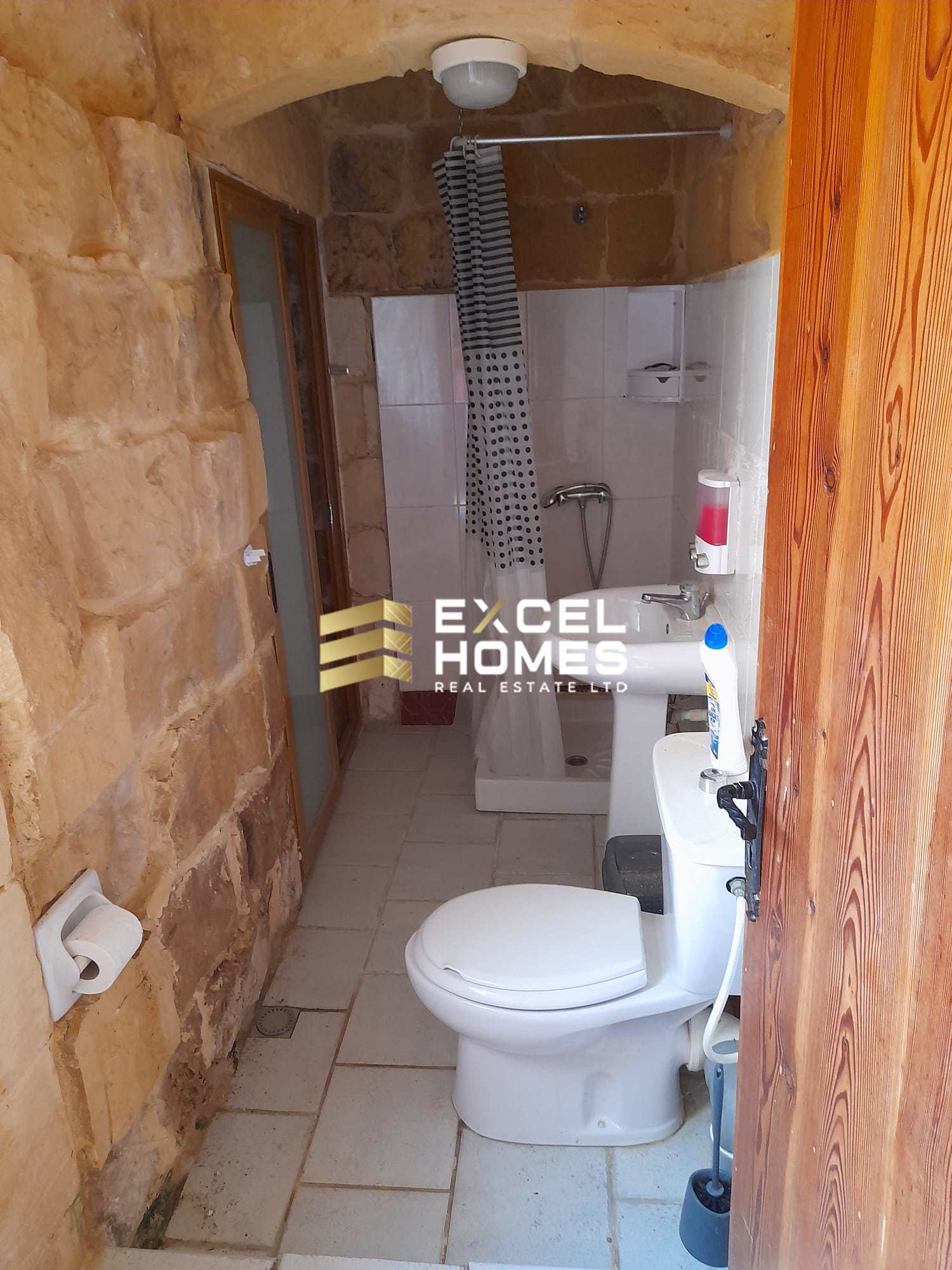 5 bedroom Farmhouse in San Lawrenz, Malta – 65859