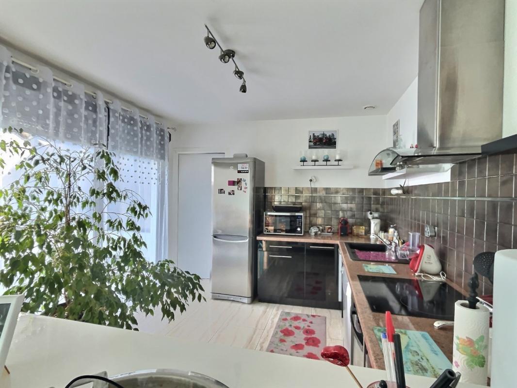 bureau in Andernos Les Bains, Gironde, France