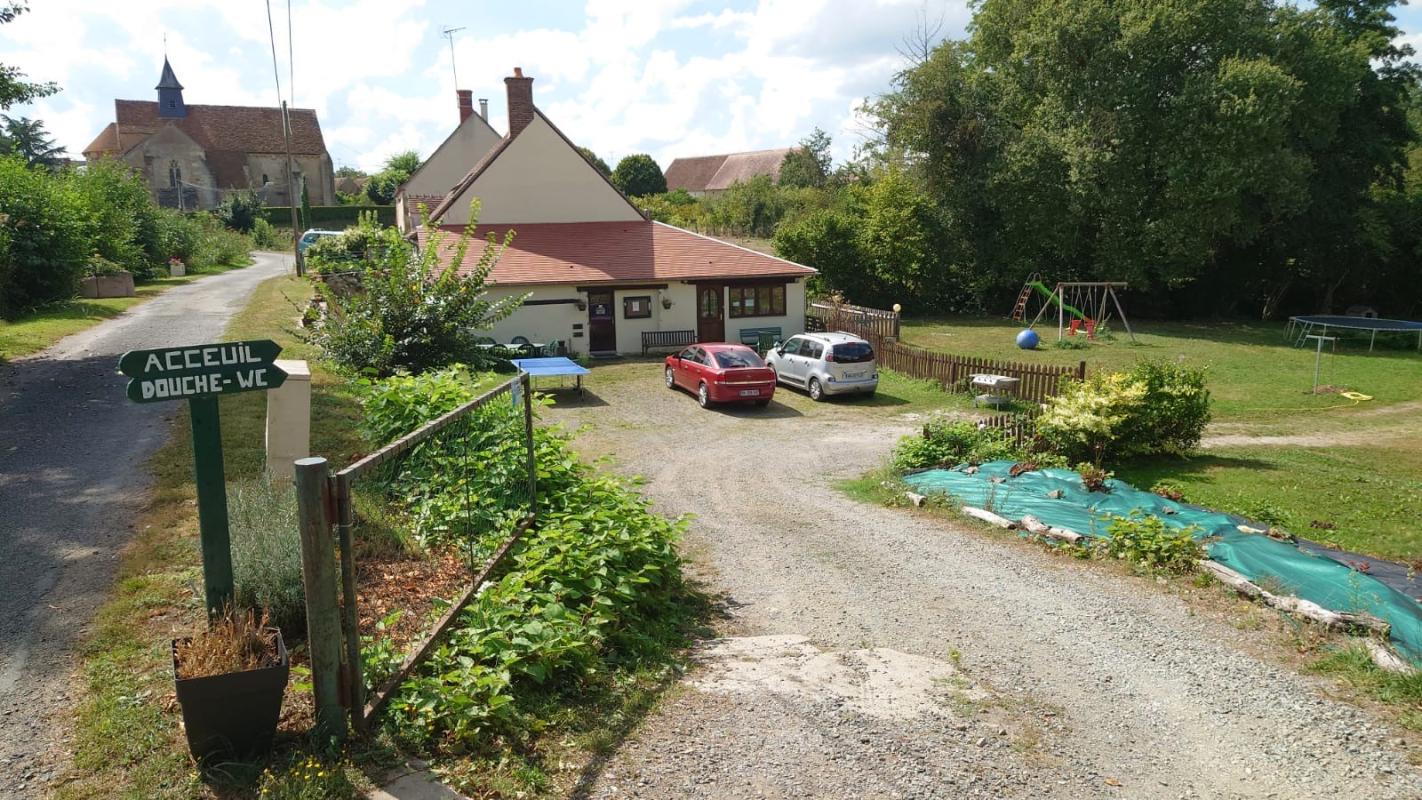 3 bedroom propriete in Saint Jeanvrin, Cher, France