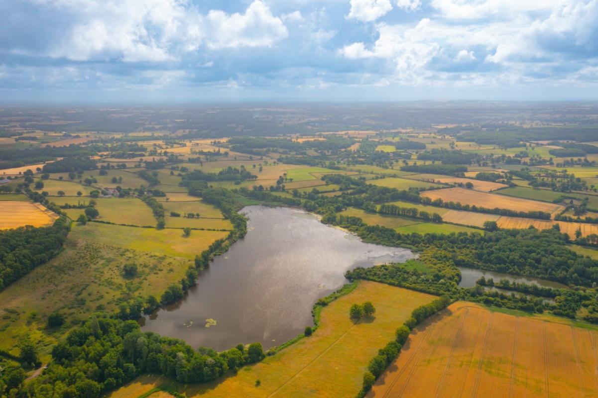 3 bedroom propriete in Saint Jeanvrin, Cher, France