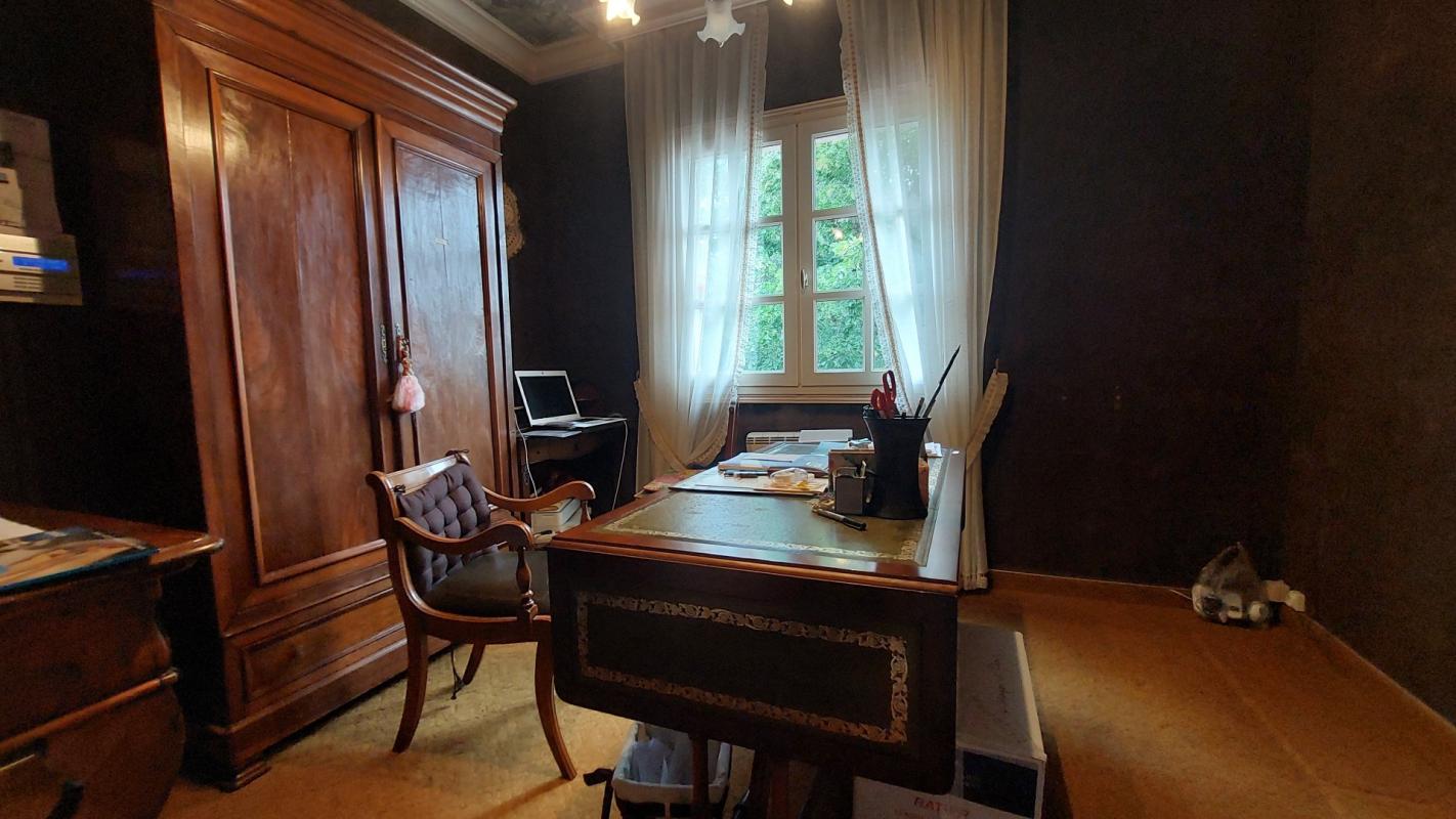 5 bedroom maison in Le Montat, Lot, France