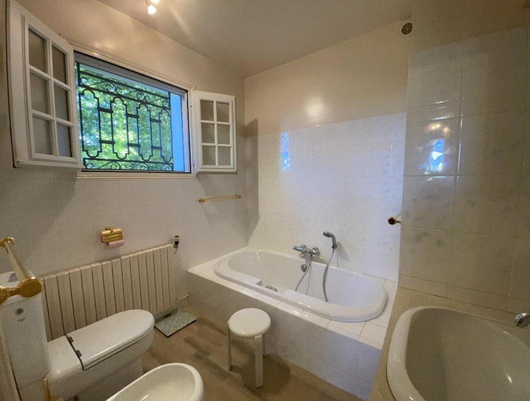 7 bedroom maison in Arnac Pompadour, Corrèze, France