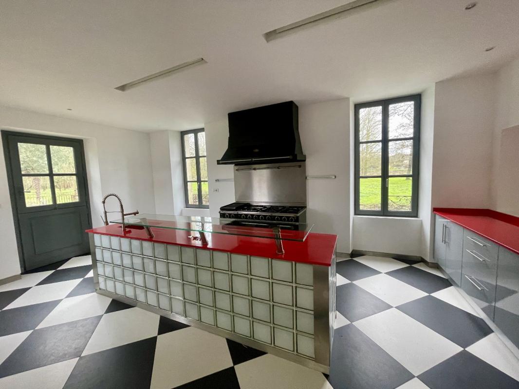 4 bedroom maison de maitre in Salles, Deux-Sèvres, France