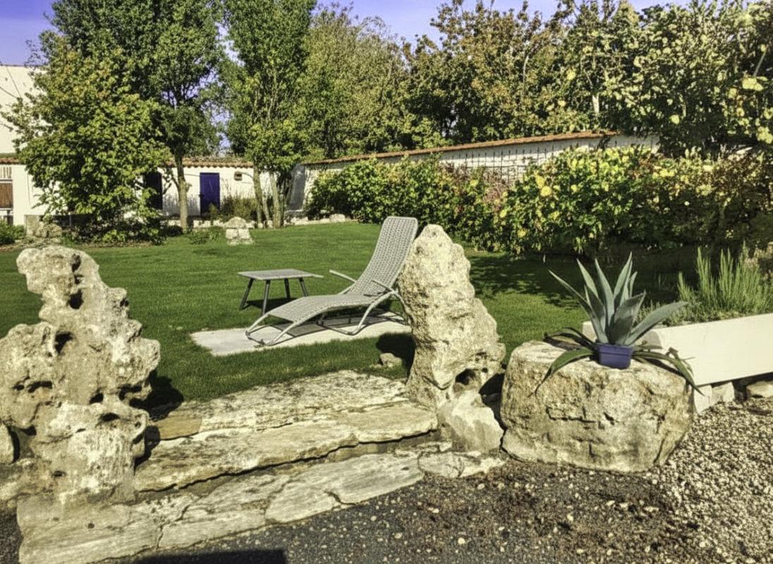 2 bedroom maison in Aulnay, Charente-Maritime, France