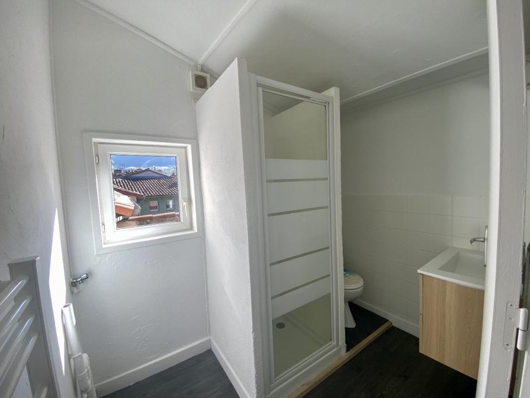 2 bedroom duplex/triplex in Millau, Aveyron, France