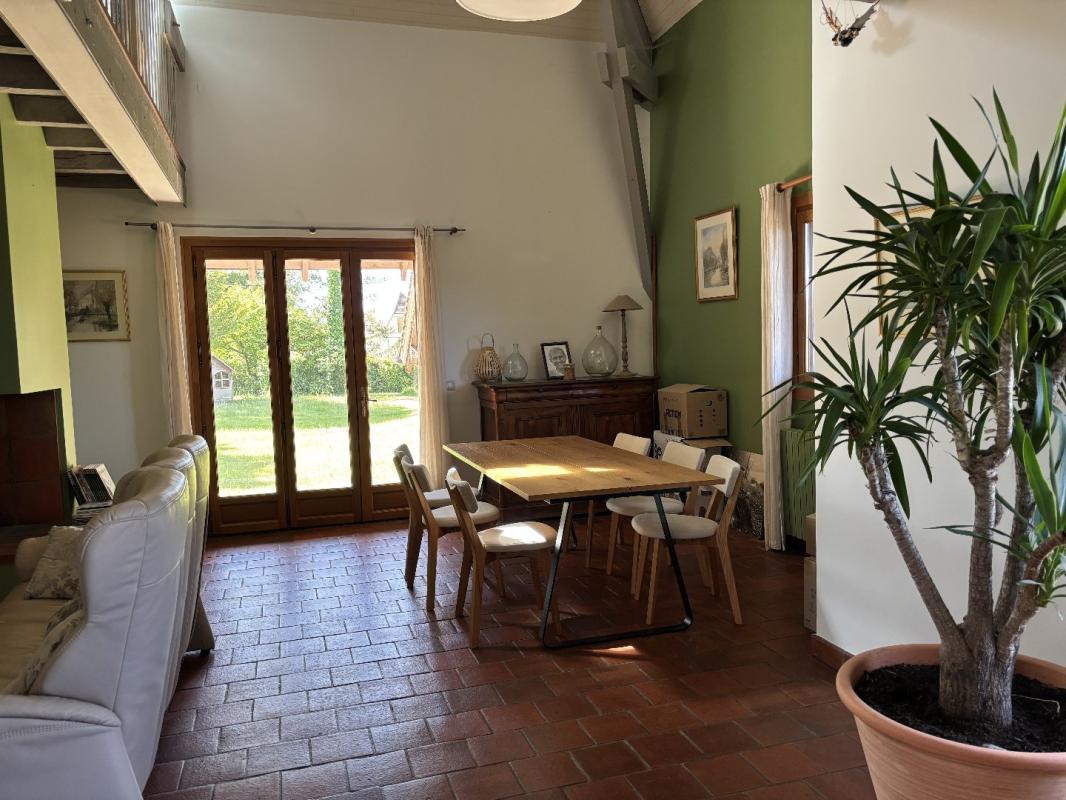 3 bedroom maison in Prudhomat, Lot, France