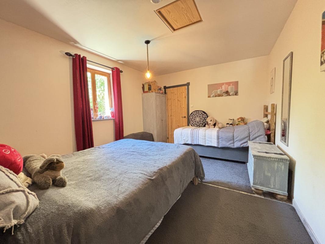 2 bedroom maison in Nanteuil En Vallee, Charente, France