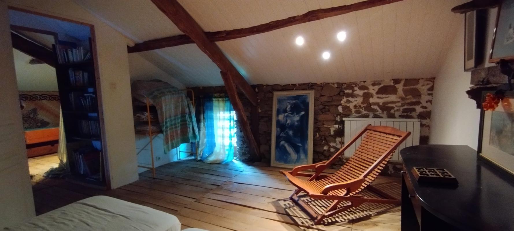 4 bedroom maison in Frayssinhes, Lot, France