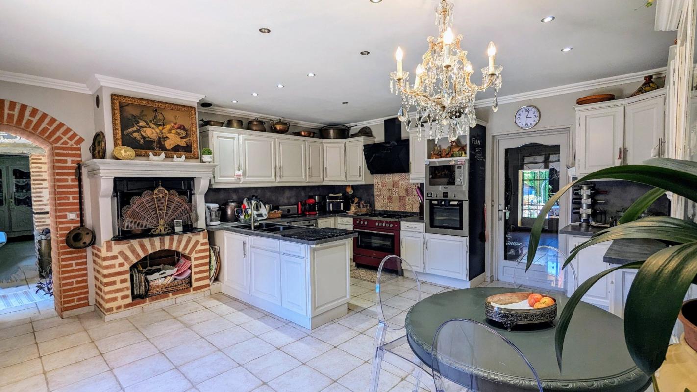 4 bedroom maison in Valderies, Tarn, France