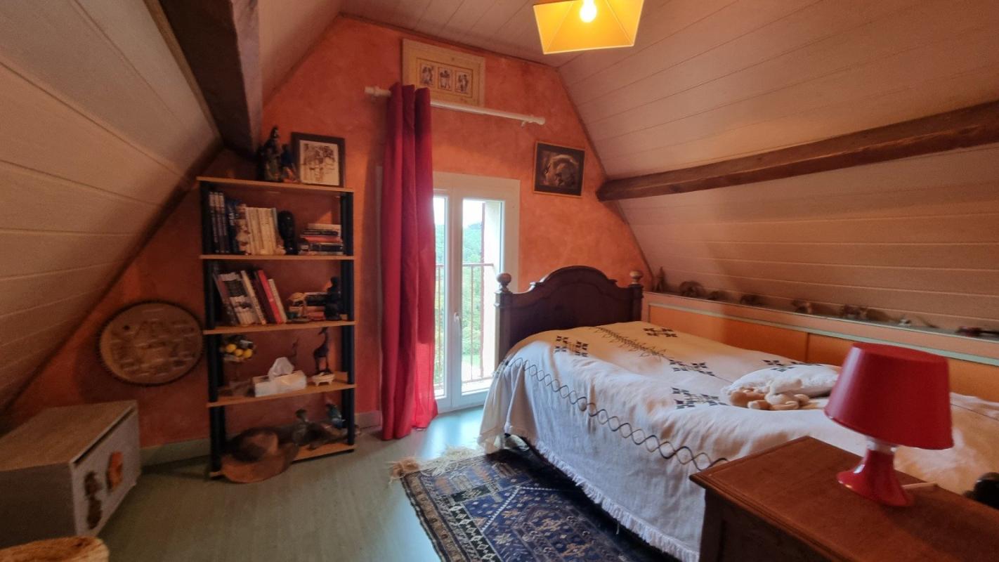 8 bedroom maison in Thenon, Dordogne, France