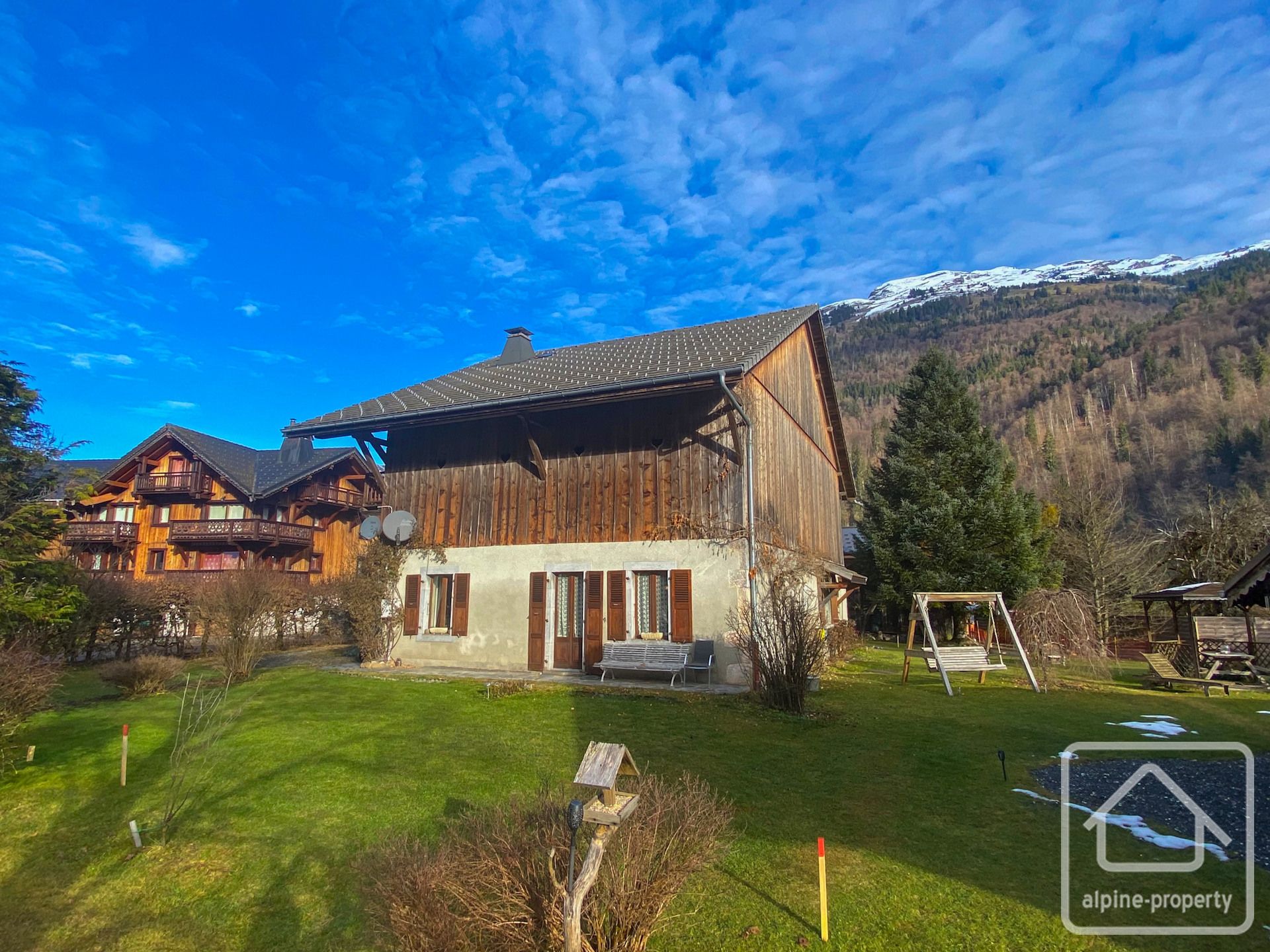 Charming Farmhouse In Vallon D’en Haut, Samoens, Apartment Plus Renovation Project, 1.9 Km From Samoens, Ski Bus In Proximity – TILLEULSAM