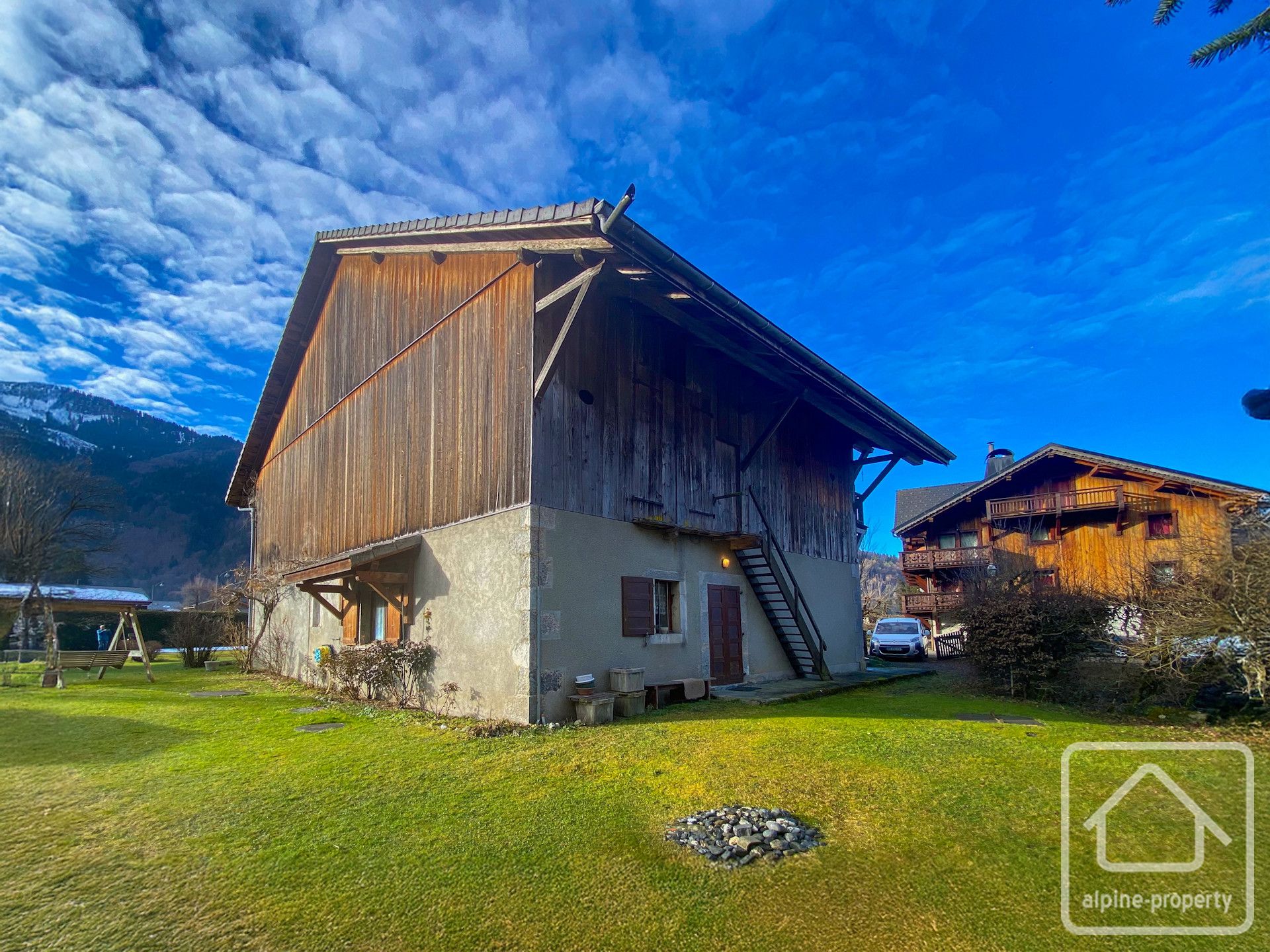 Charming Farmhouse In Vallon D’en Haut, Samoens, Apartment Plus Renovation Project, 1.9 Km From Samoens, Ski Bus In Proximity – TILLEULSAM
