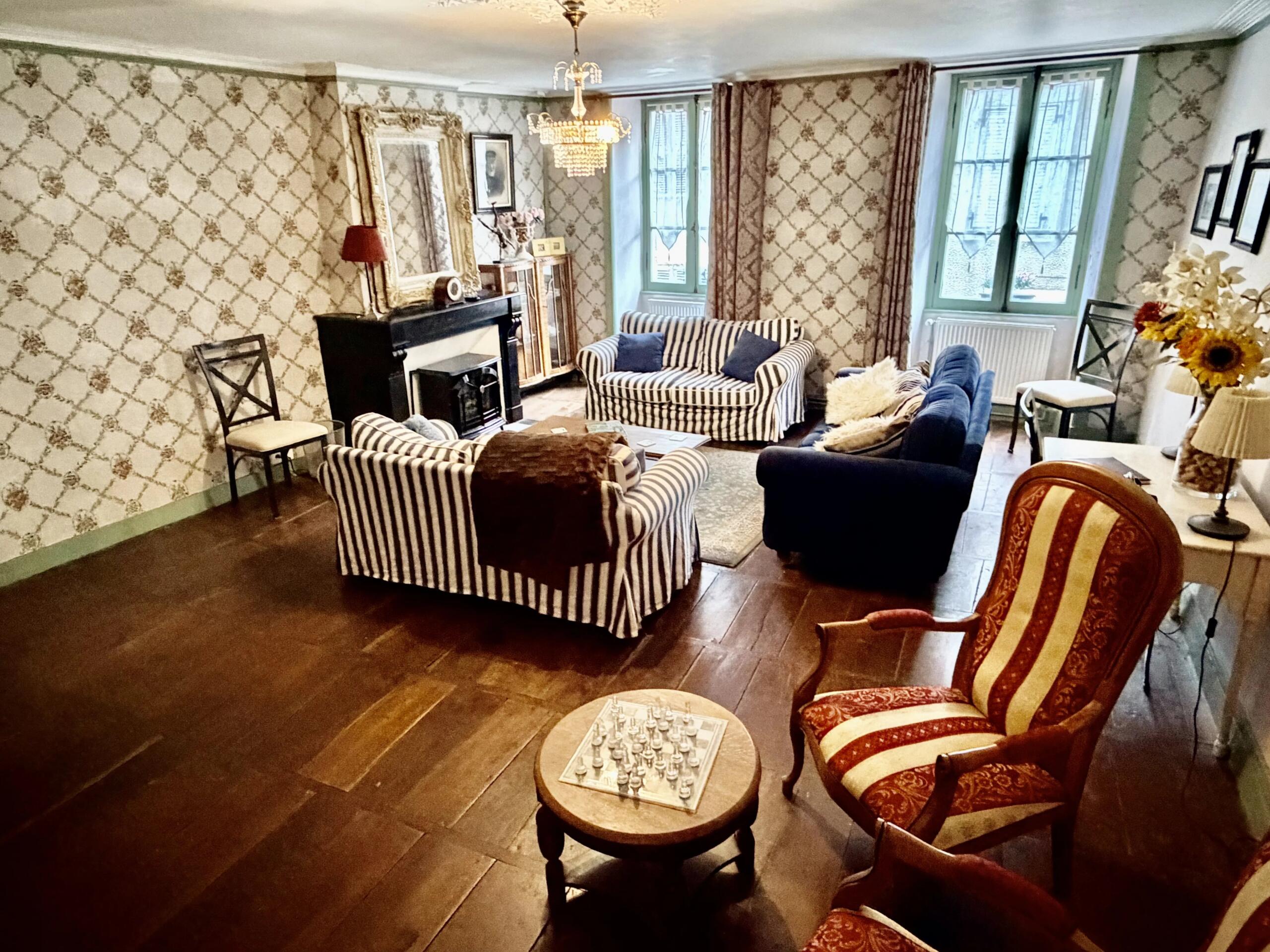 Large renovated townhouse with its authentic soul intact, Limousin – France – BVI84215