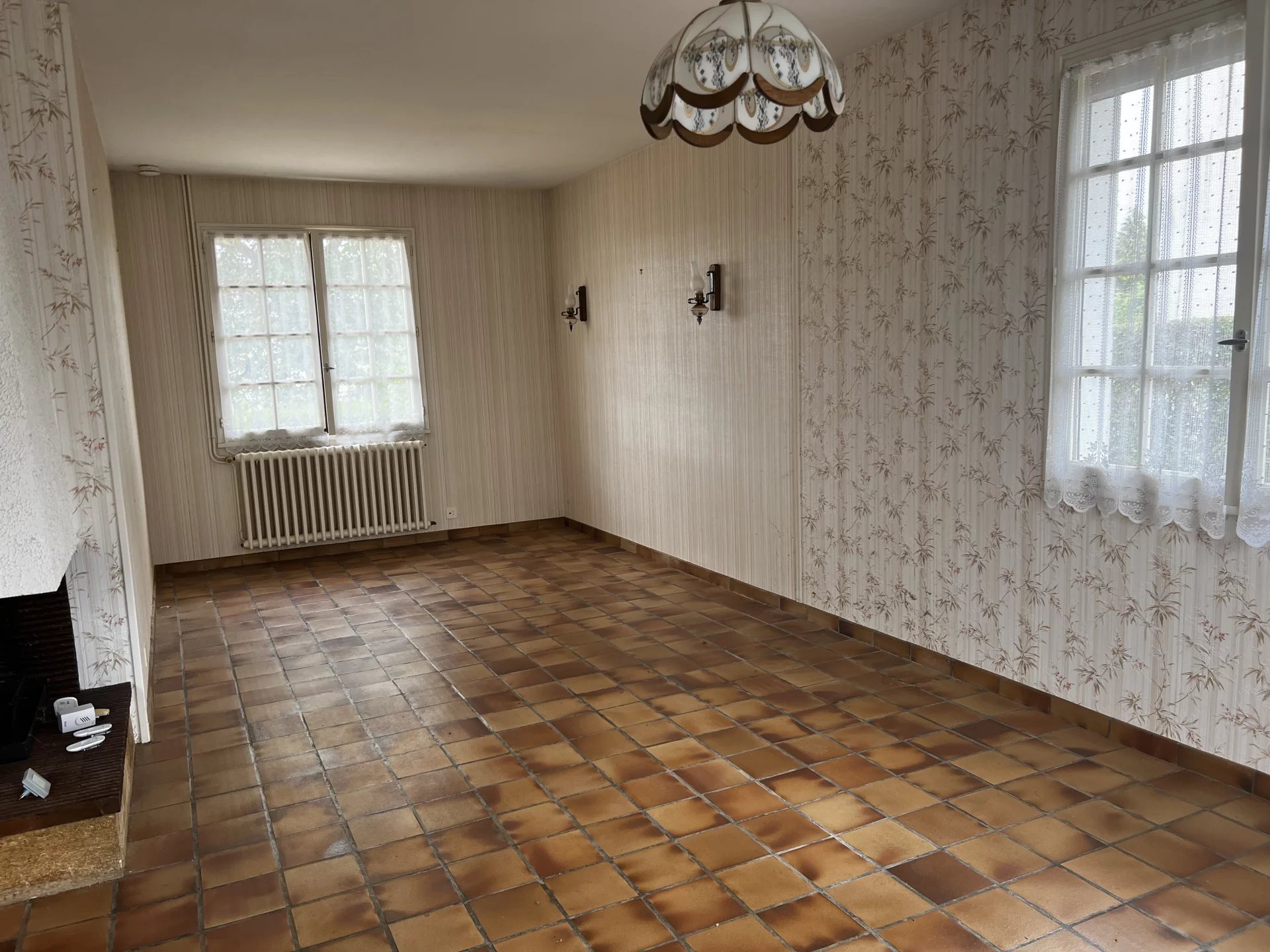 Detached Two-Bedroom Bungalow on the Outskirts of Bellac, Limousin – France – BVI83419