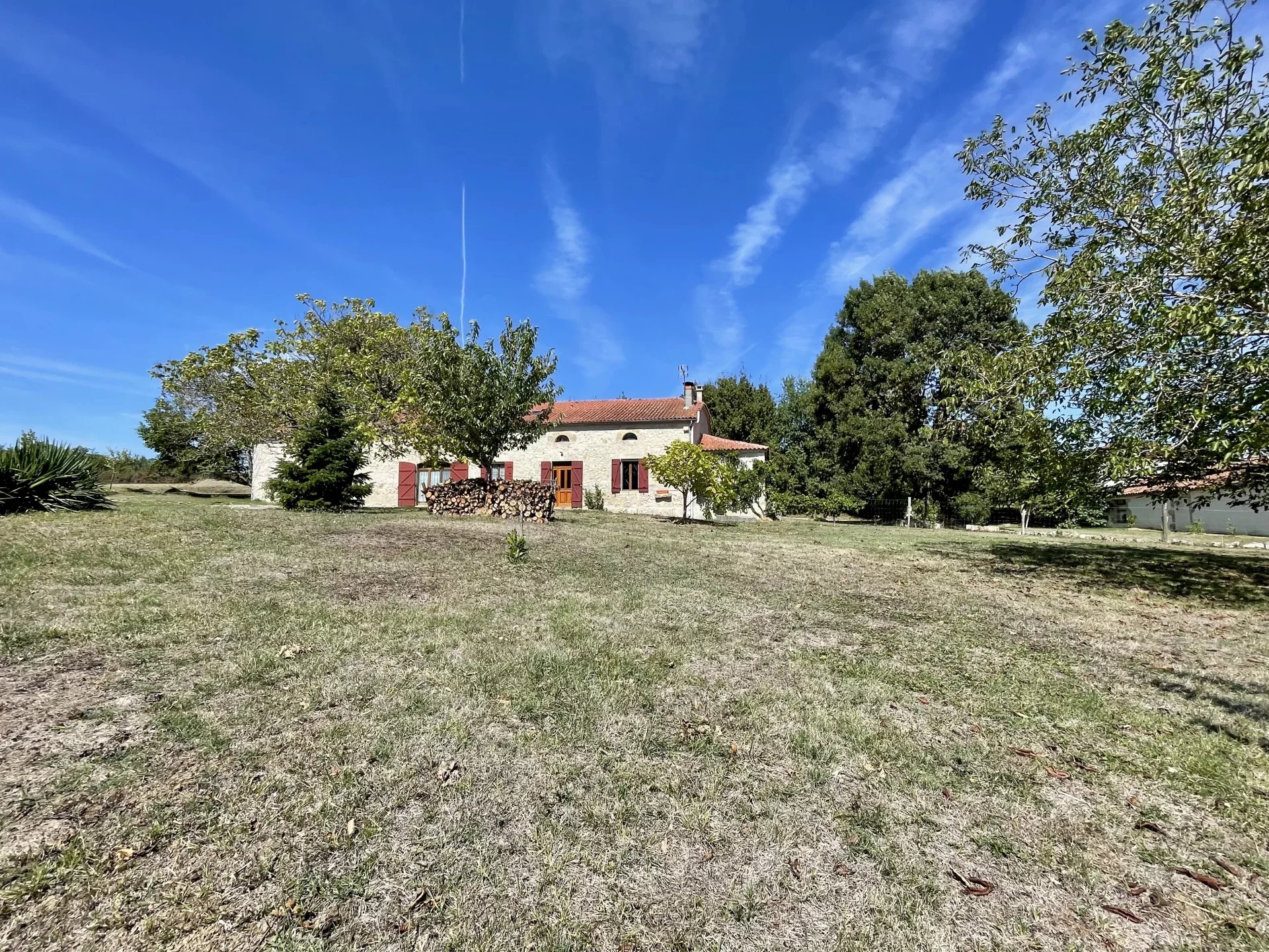 Stone Property- Charm, Quiet and Potential near Nérac and Agen, Aquitaine – France – BVI80795