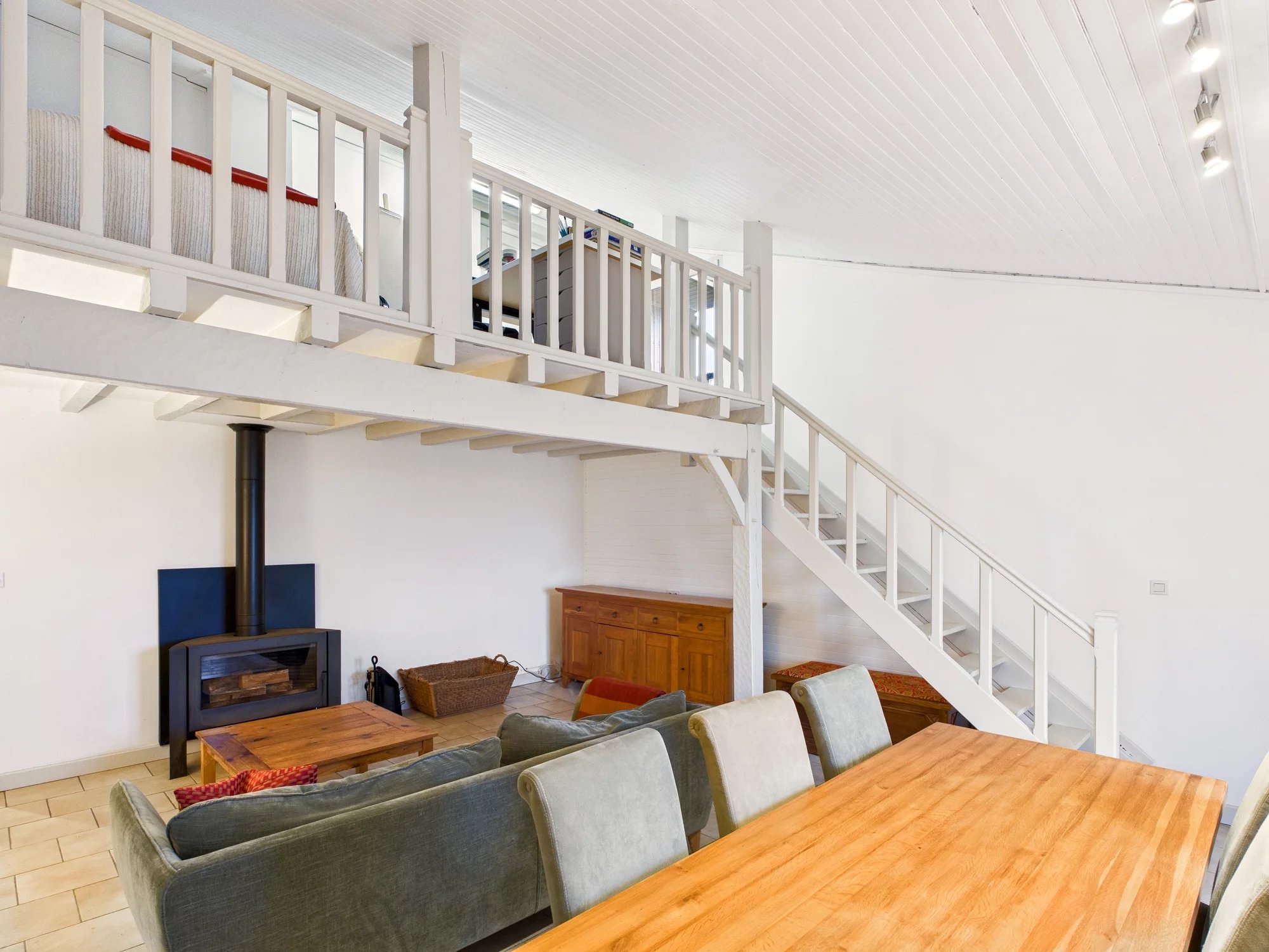 Timeless Stone Residence with Guest Cottage and Panoramic Views near Eymet, Aquitaine – France – BVI80504