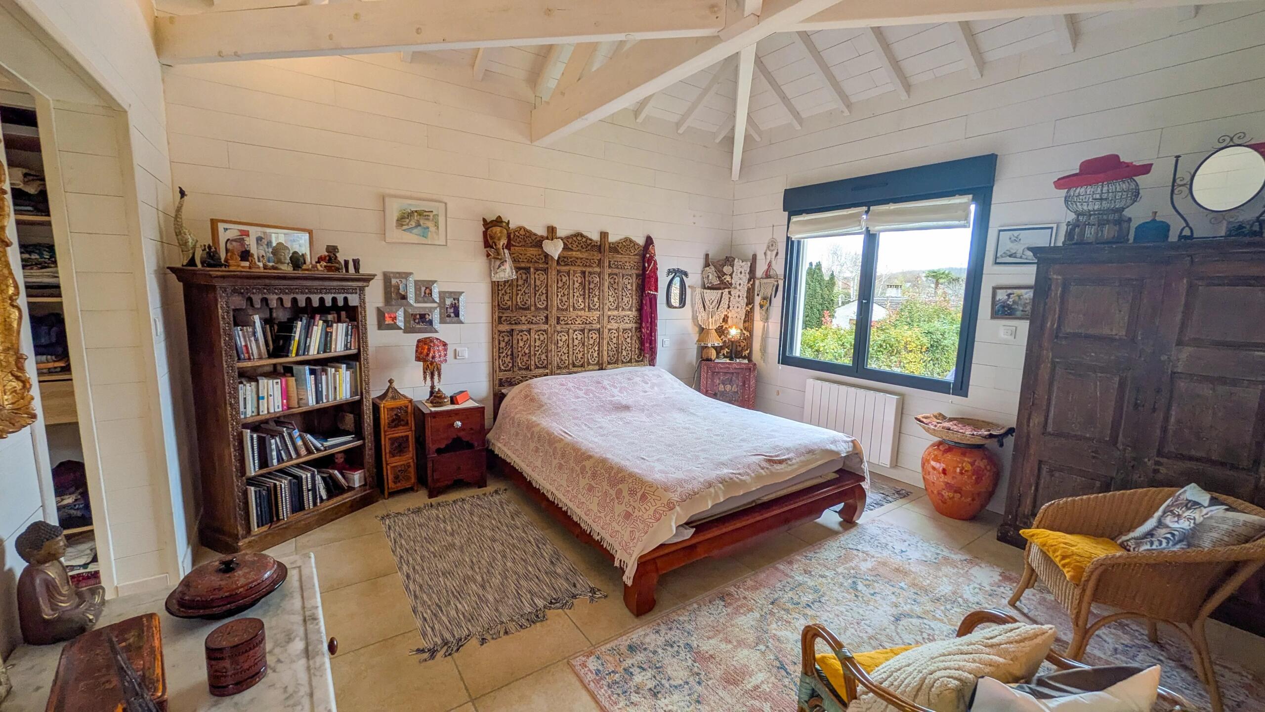 Contemporary Dordogne valley home with versatile layout and saltwater pool, Midi-Pyrénées – France – BVI84180