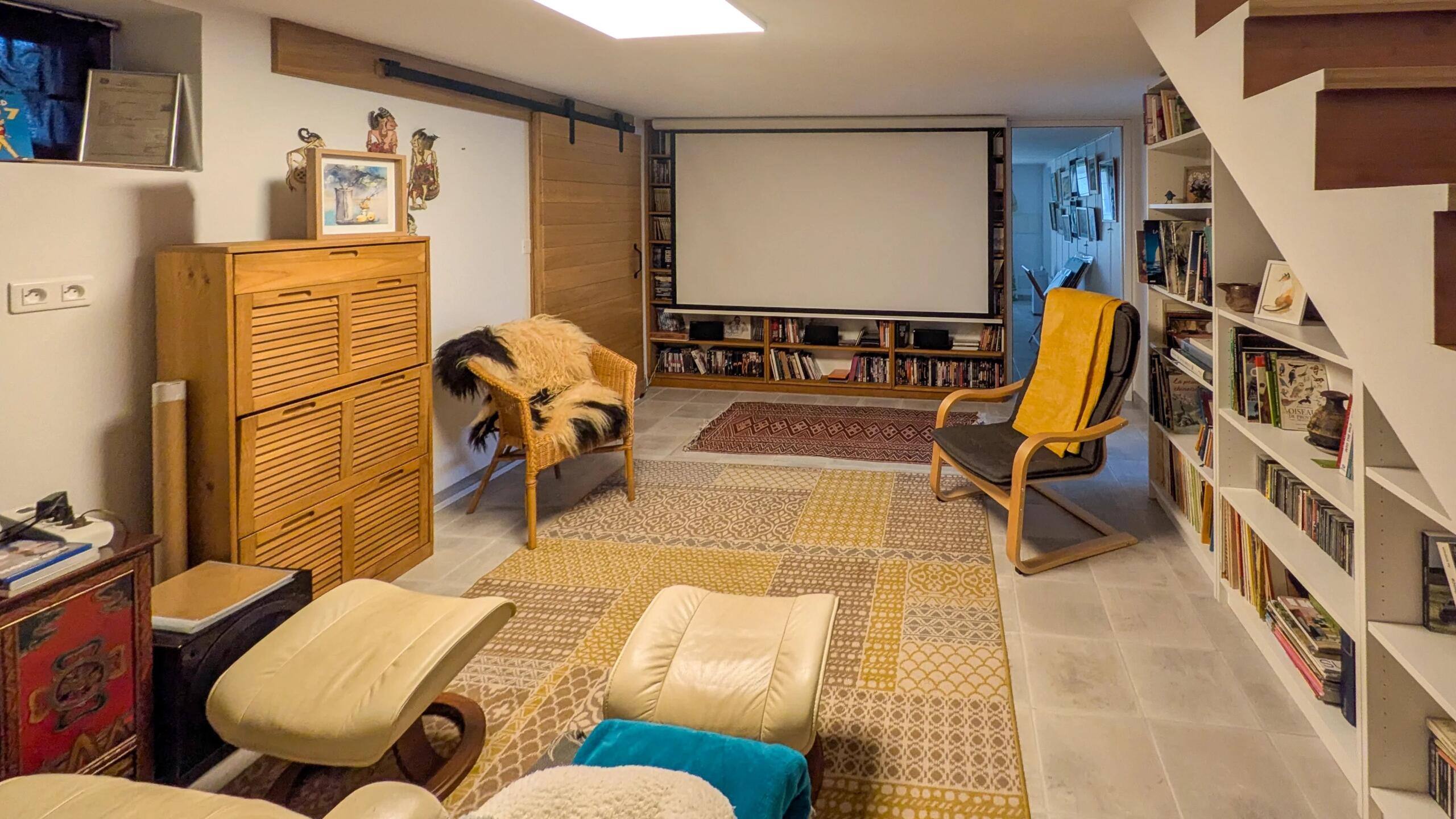 Contemporary Dordogne valley home with versatile layout and saltwater pool, Midi-Pyrénées – France – BVI84180