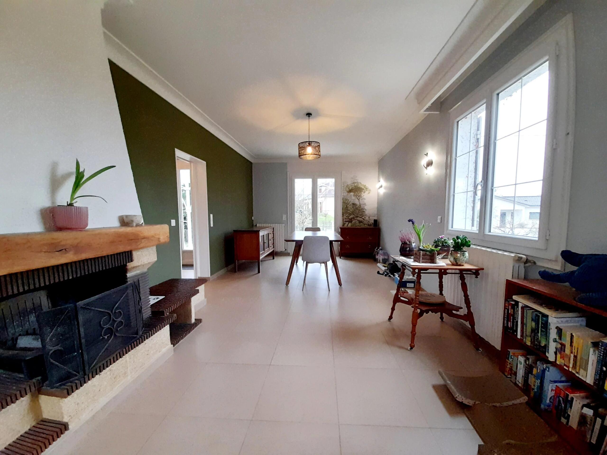 Elegant house with large garden in Bergerac, Aquitaine – France – BVI83135