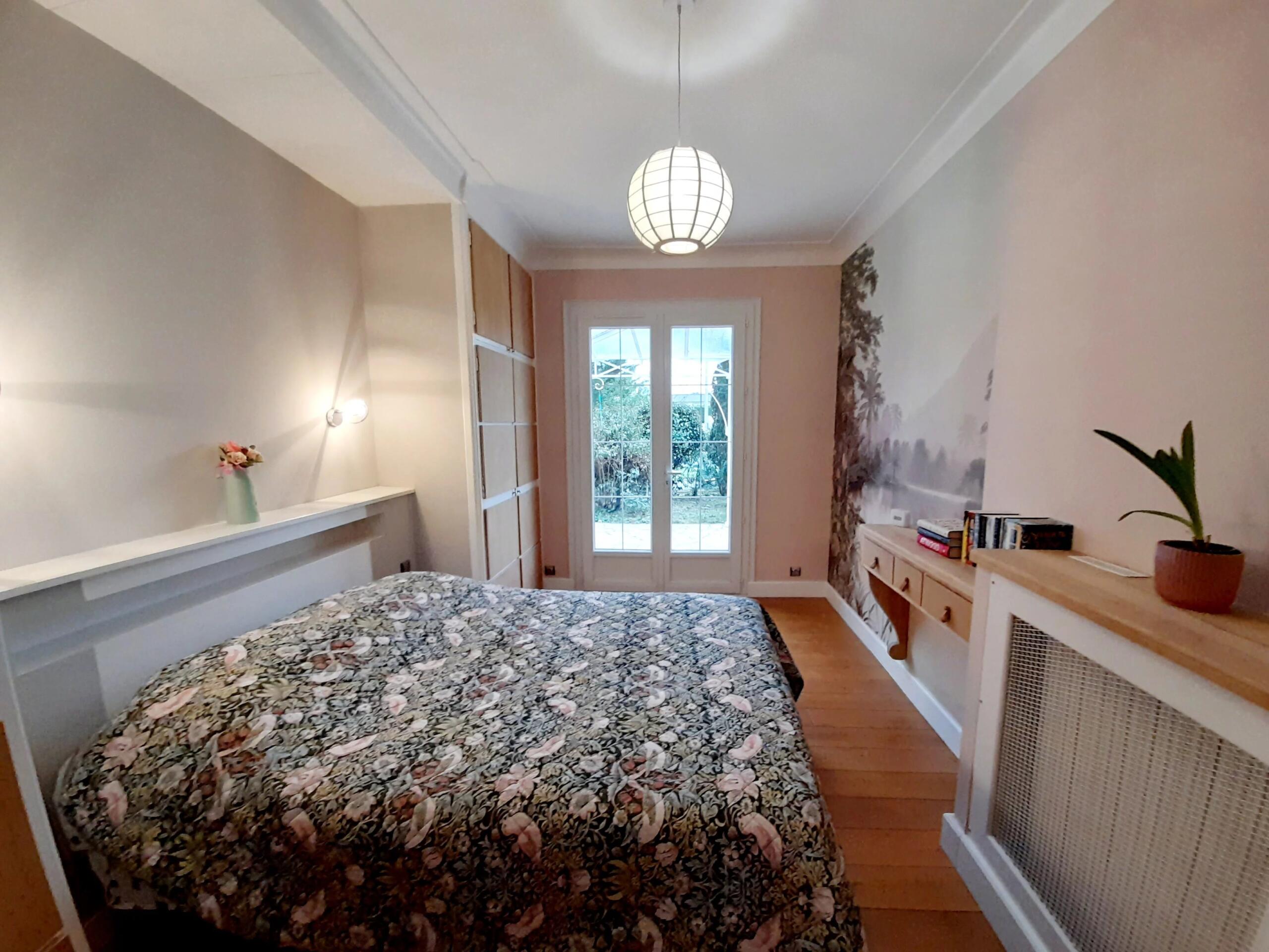 Elegant house with large garden in Bergerac, Aquitaine – France – BVI83135