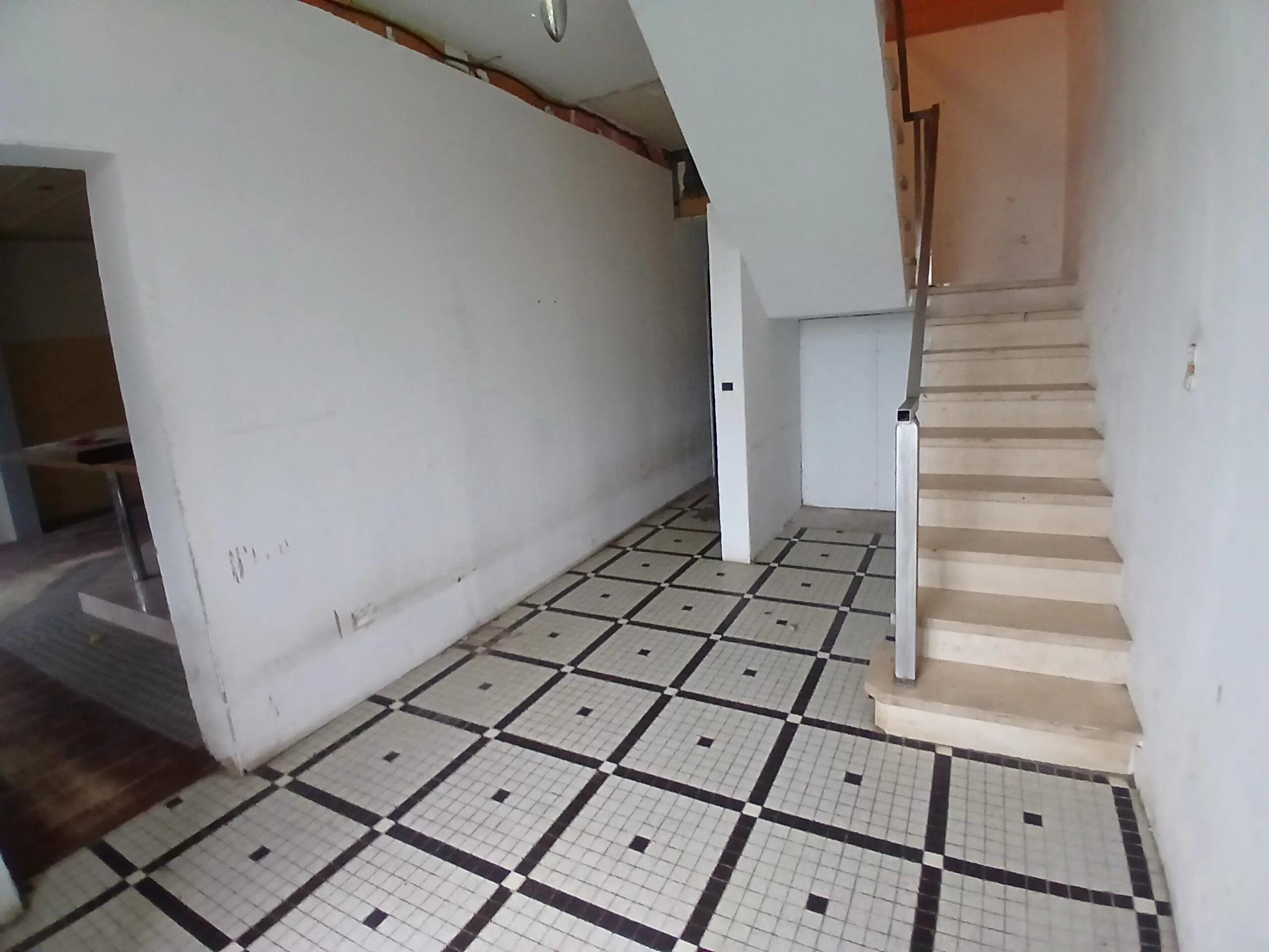 Pretty stone house to renovate, Aquitaine – France – BVI84142