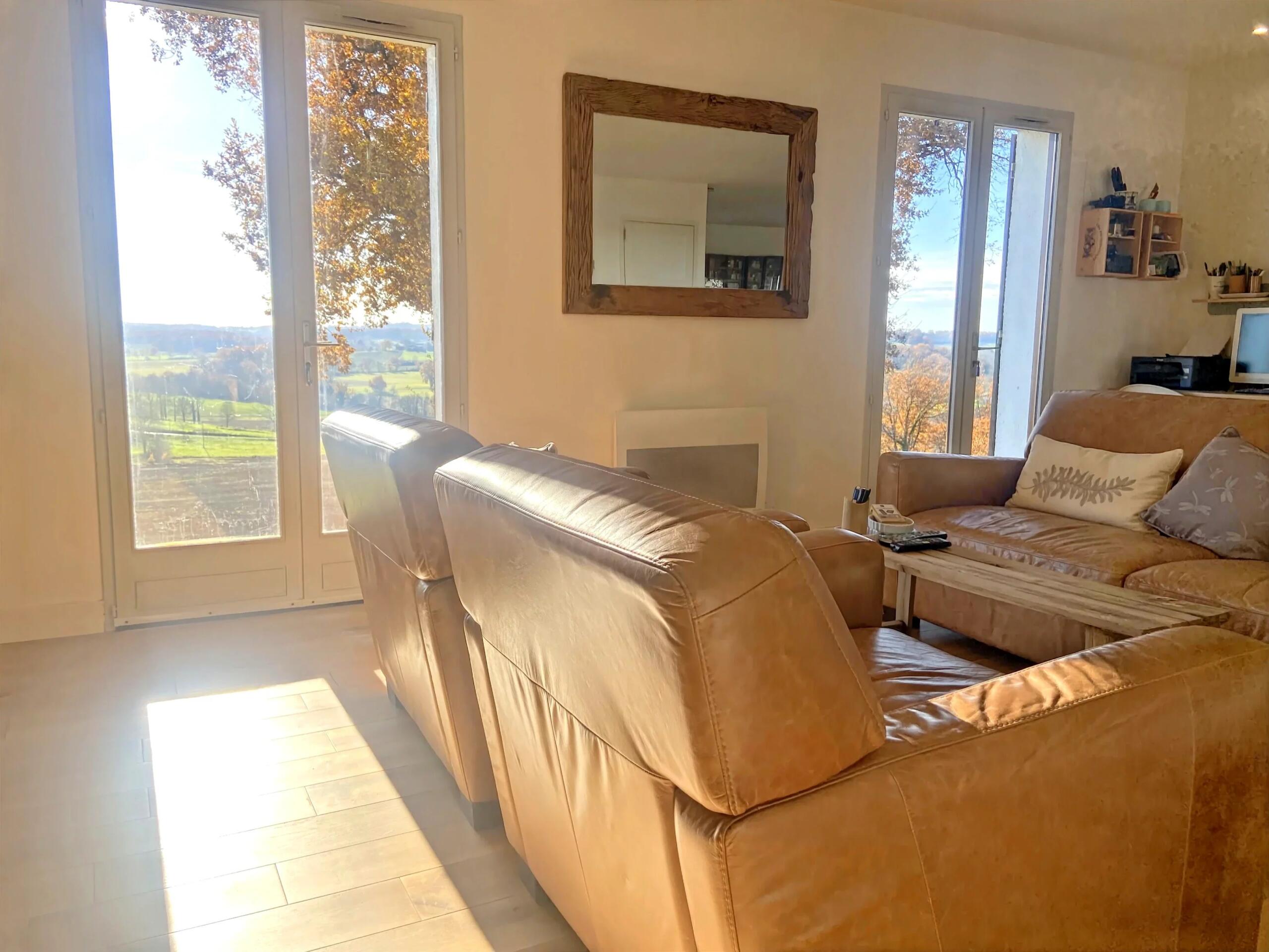 Charming Bungalow with Panoramic Countryside Views, Aquitaine – France – BVI83725