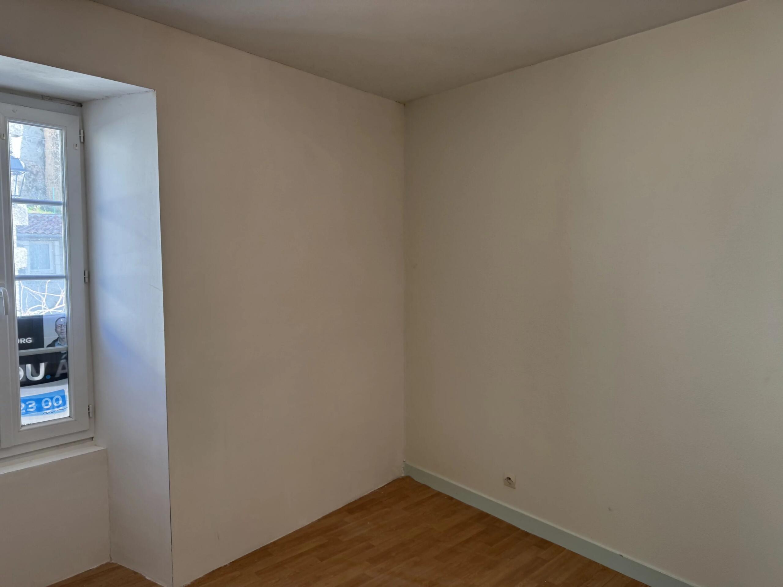 2 Bedroom Town House, Aquitaine – France – BVI84003