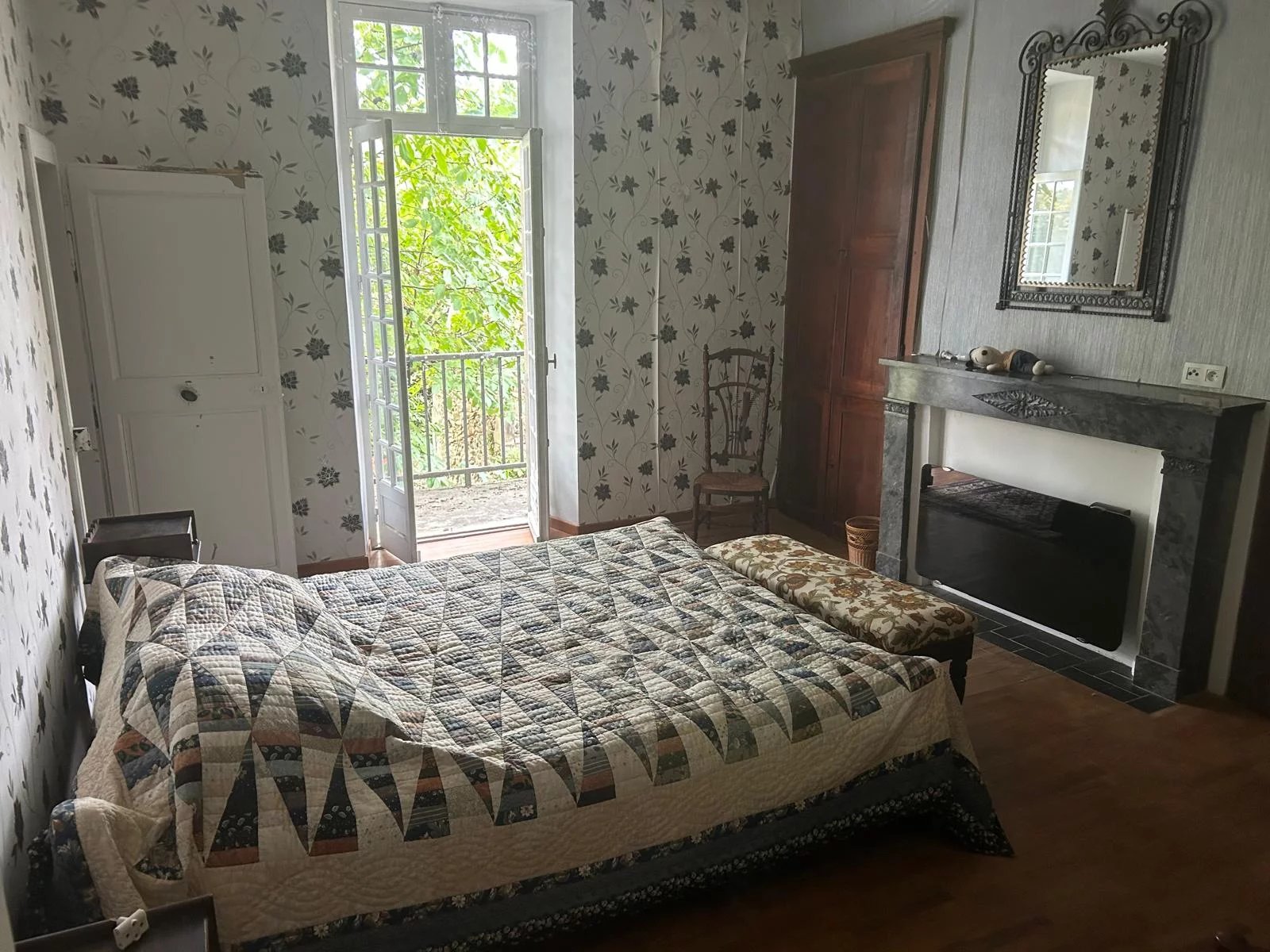 Elegant Maison de Maître with Magnificent Walled Garden, Languedoc-Roussillon – France – BVI83206