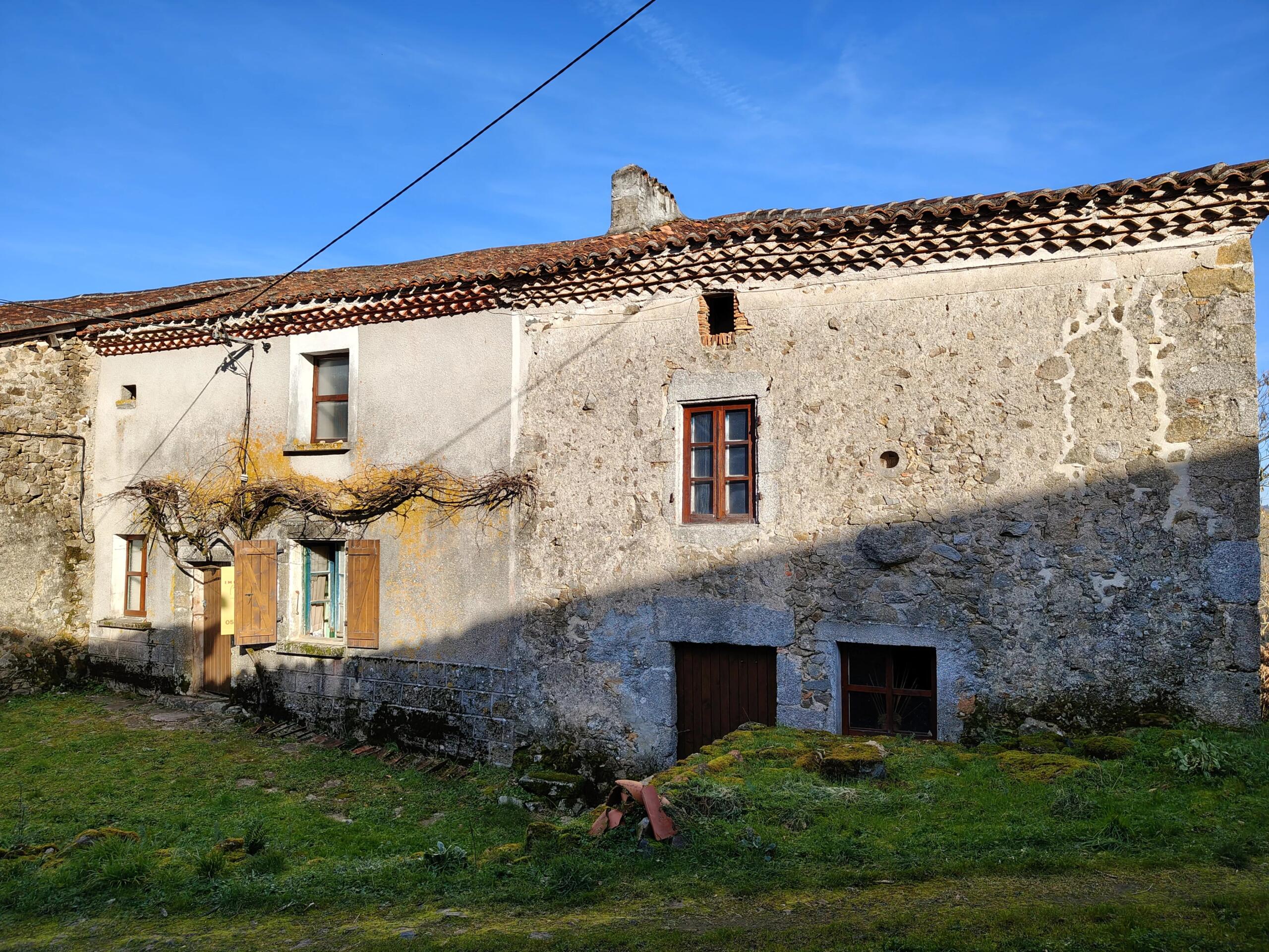 Renovation project with view and well, Aquitaine – France – BVI83938