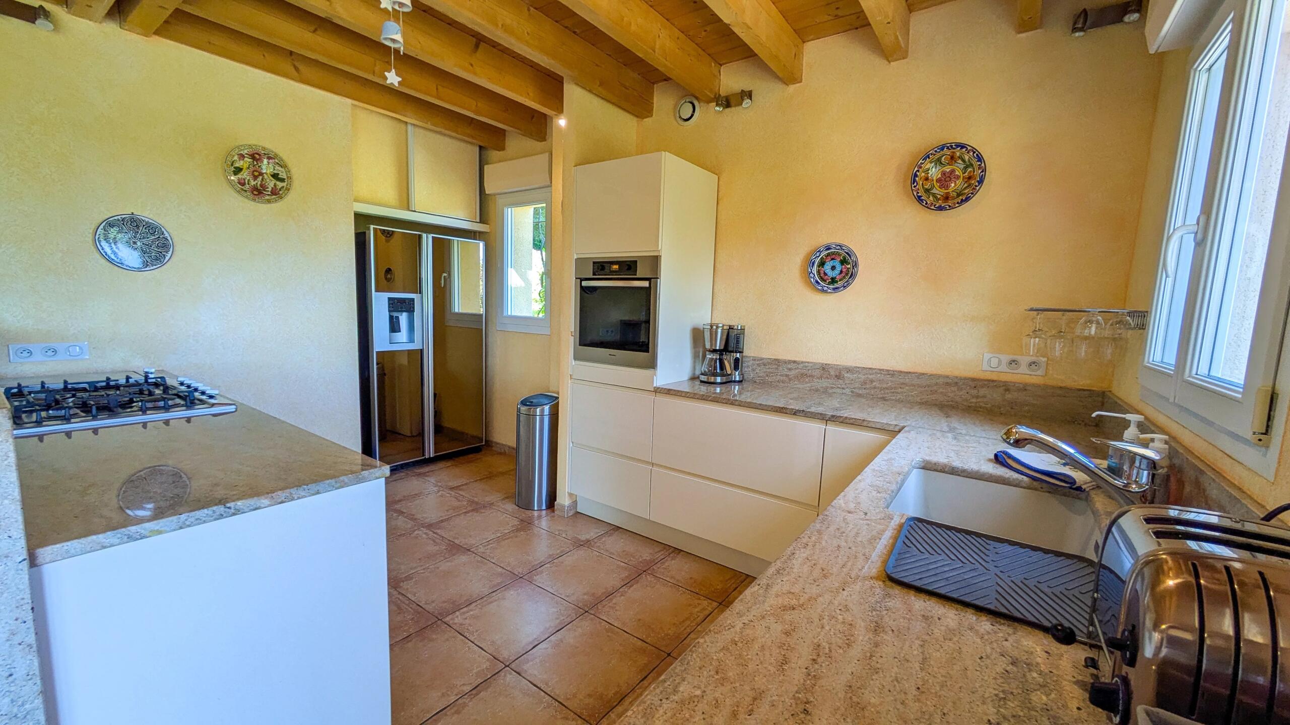 Charming Sarlat Home: Modern Amenities, Countryside Views, Aquitaine – France – BVI81896