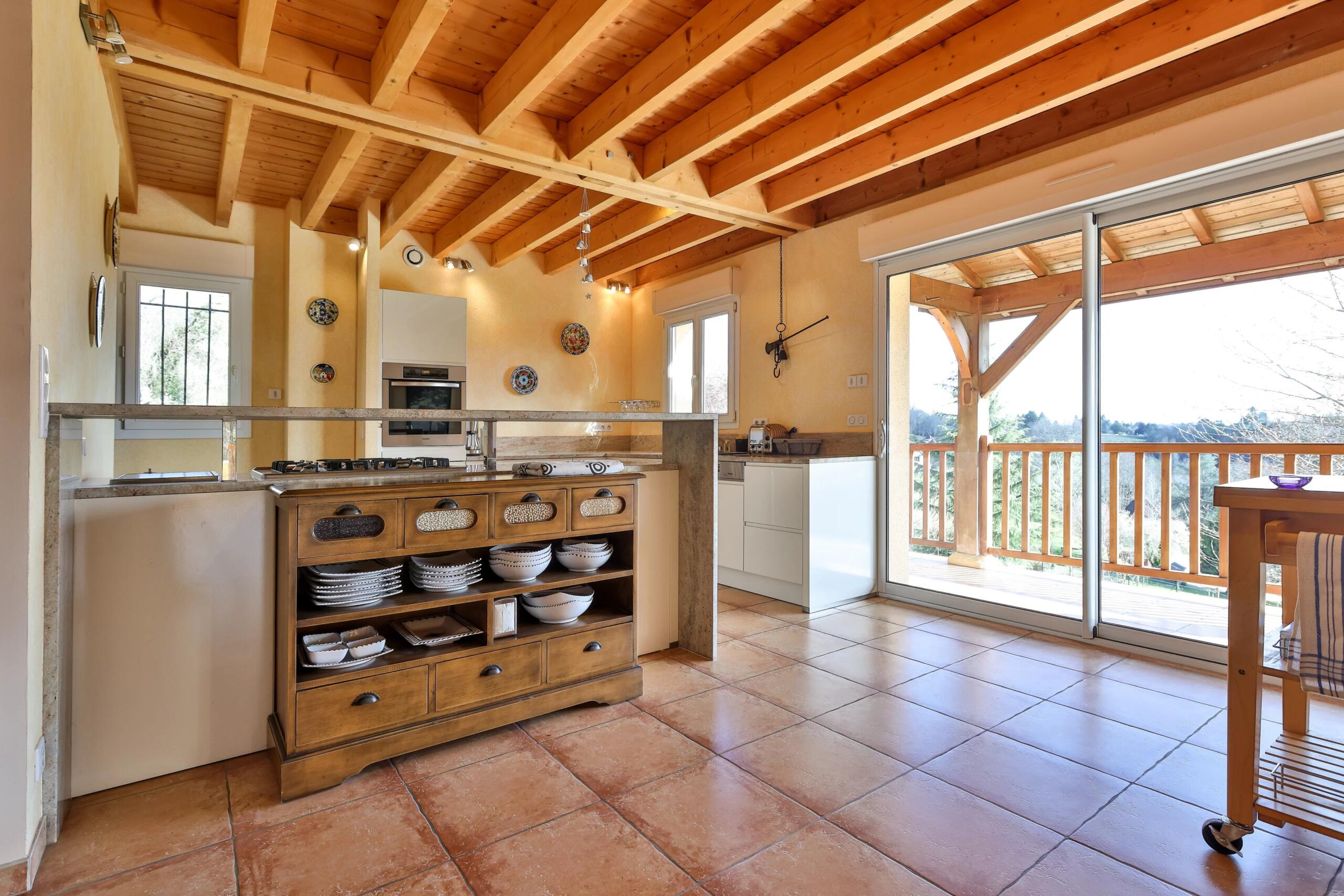 Charming Sarlat Home: Modern Amenities, Countryside Views, Aquitaine – France – BVI81896