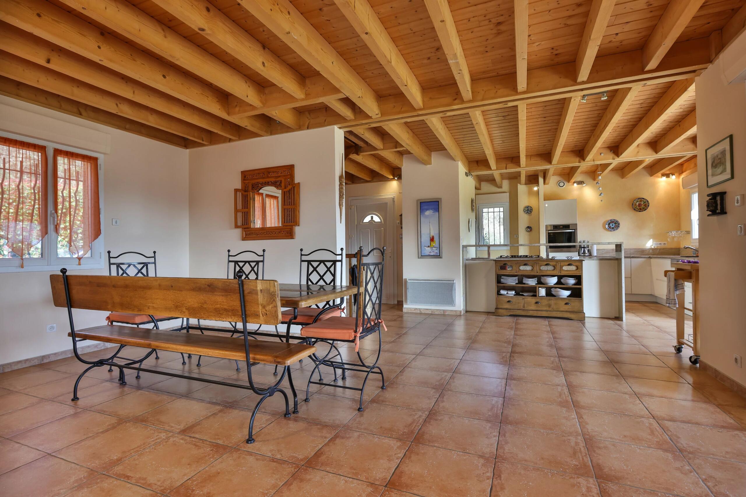 Charming Sarlat Home: Modern Amenities, Countryside Views, Aquitaine – France – BVI81896