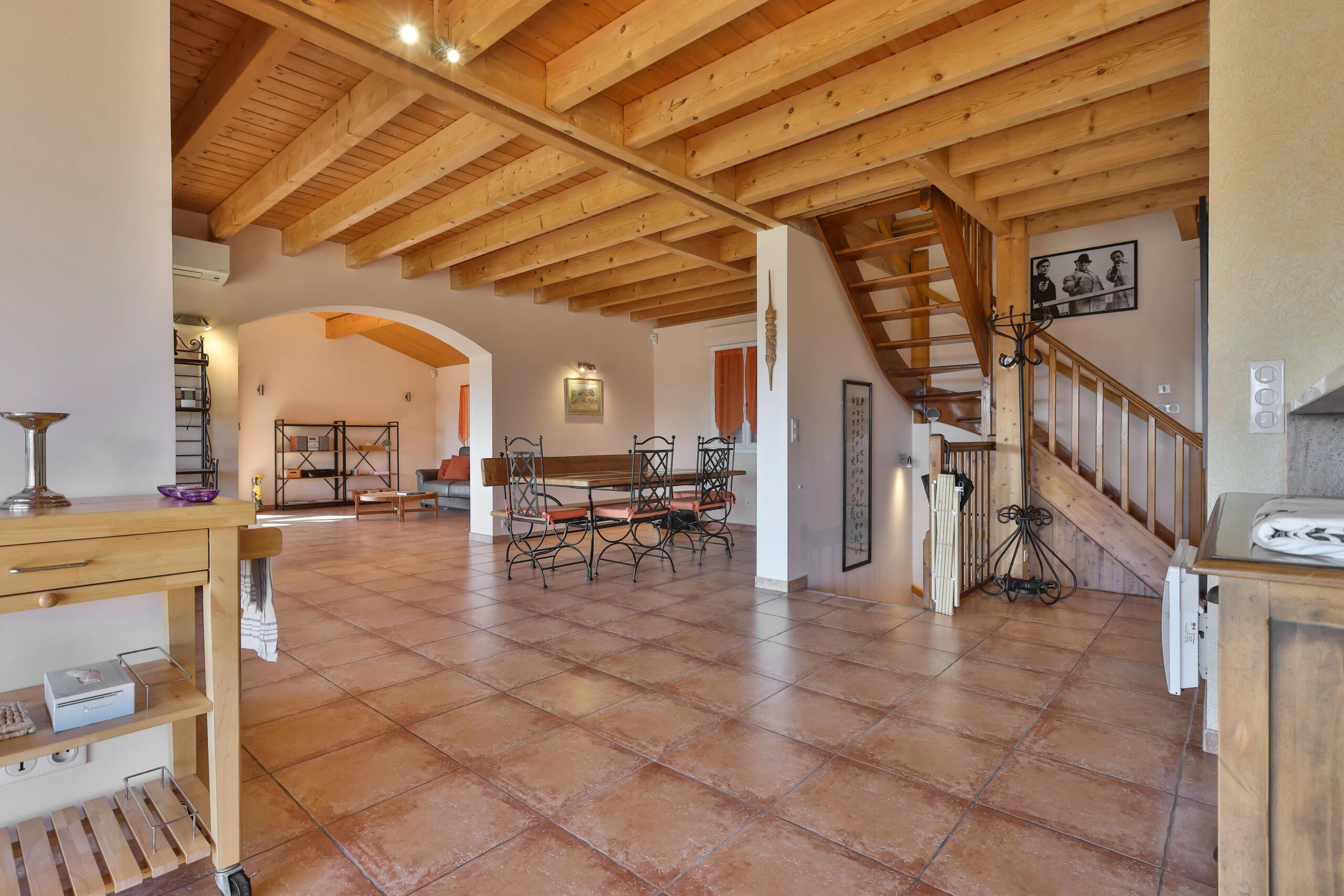 Charming Sarlat Home: Modern Amenities, Countryside Views, Aquitaine – France – BVI81896