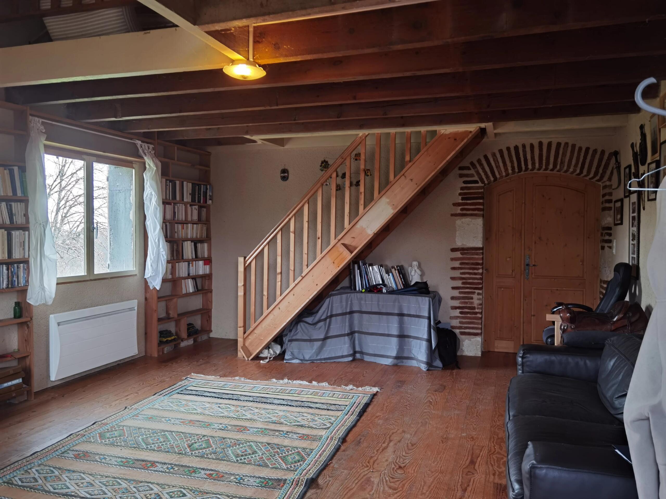 Spacious 220 m² Farmhouse with Guest House and Equestrian Land near Moissac, Midi-Pyrénées – France – BVI83892