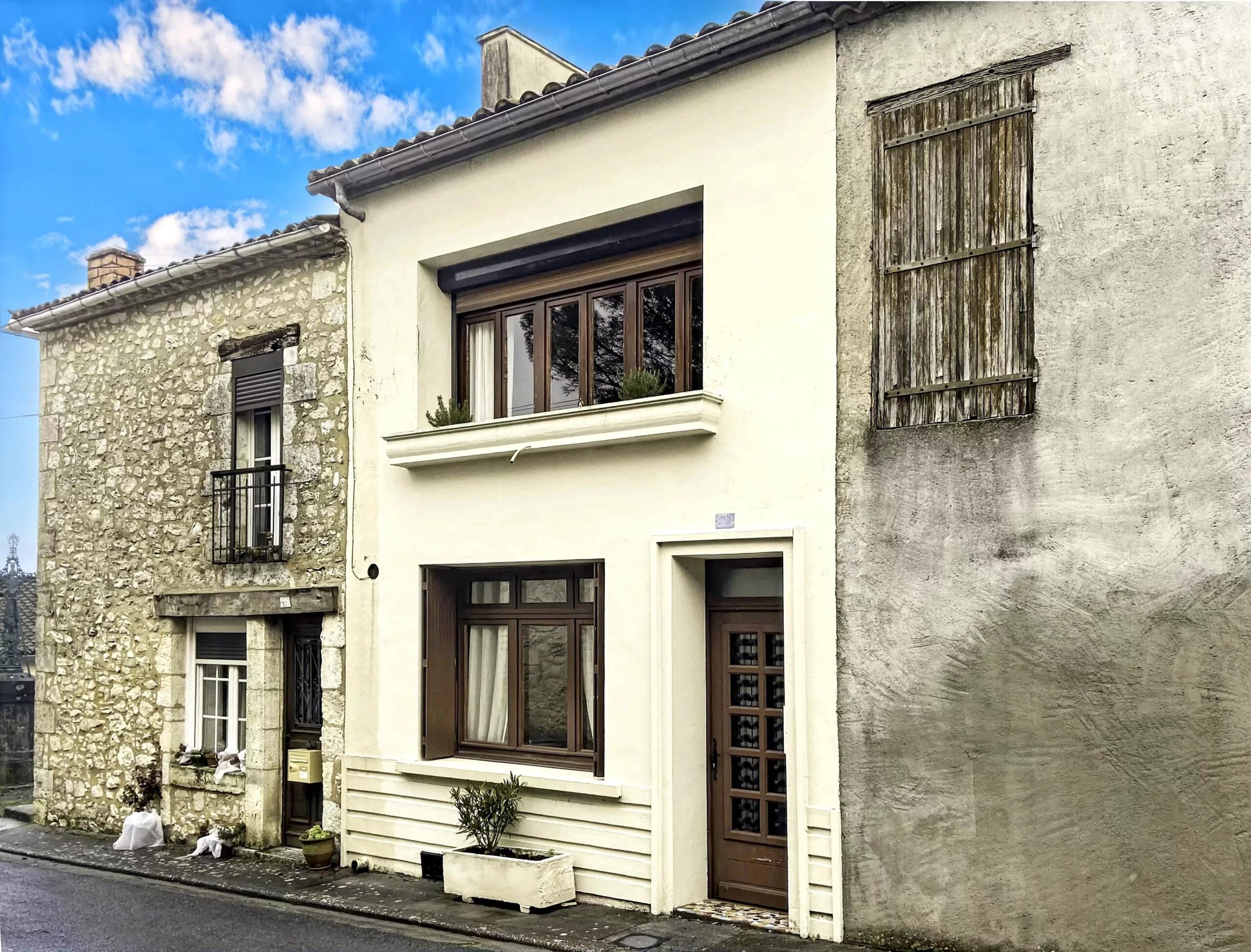 Charming 2-bedroom home in Castillonnès, Aquitaine – France – BVI81335