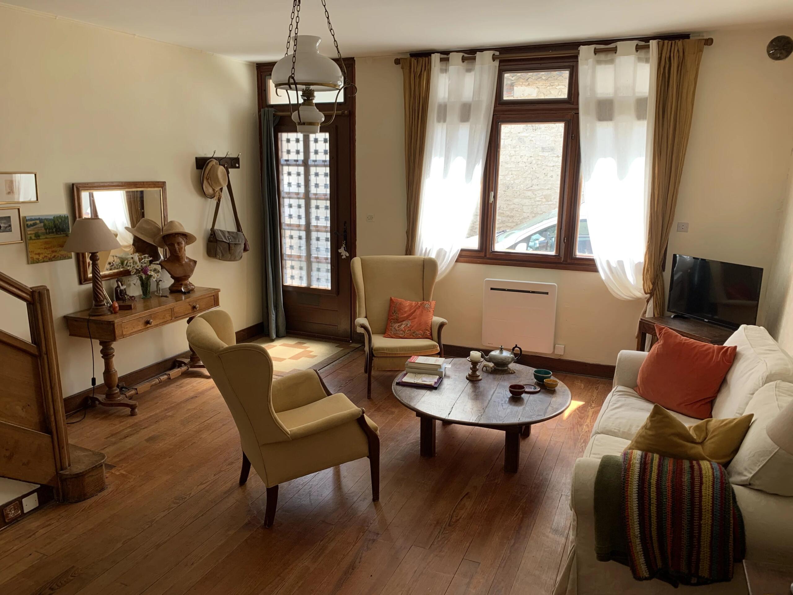 Charming 2-bedroom home in Castillonnès, Aquitaine – France – BVI81335