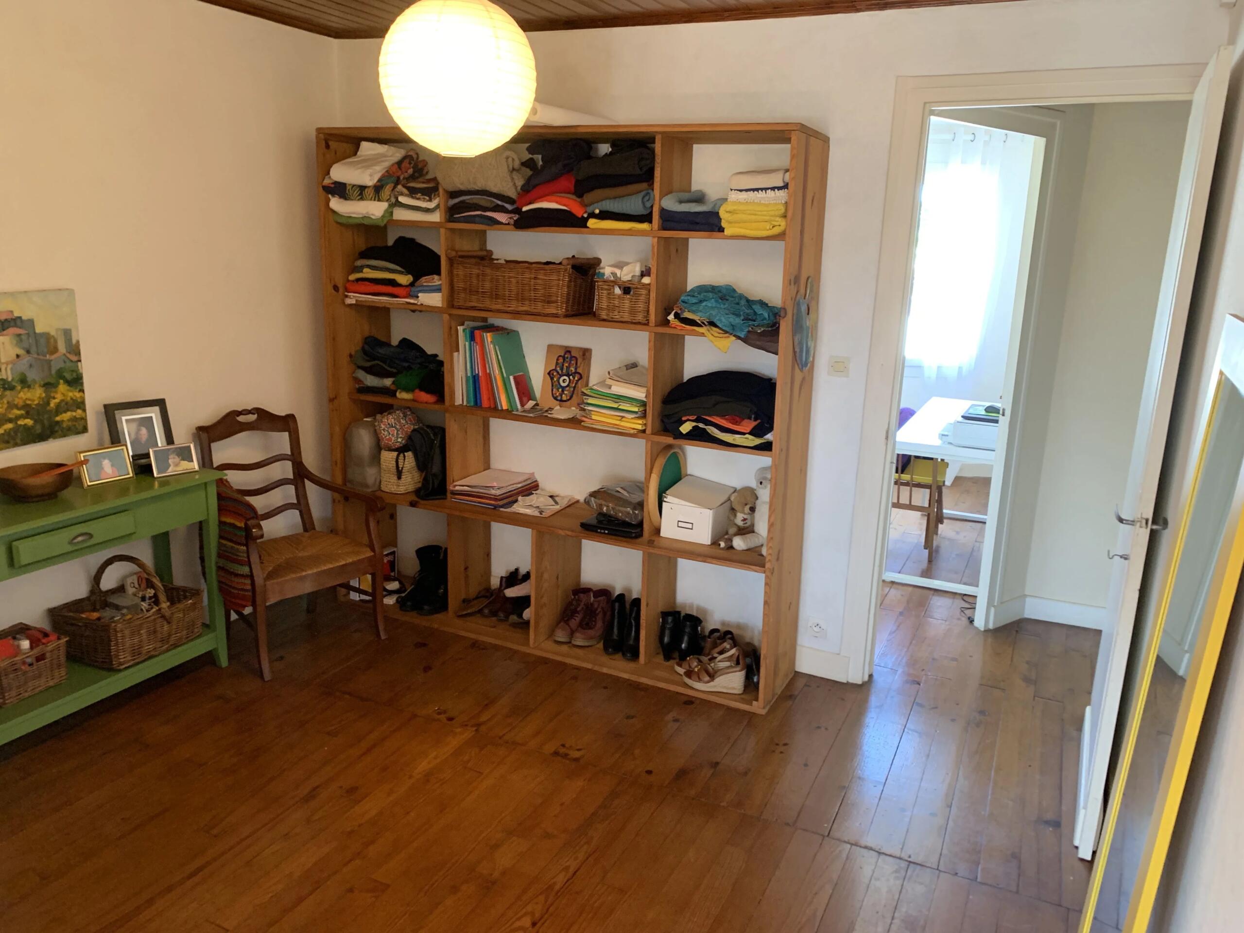 Charming 2-bedroom home in Castillonnès, Aquitaine – France – BVI81335