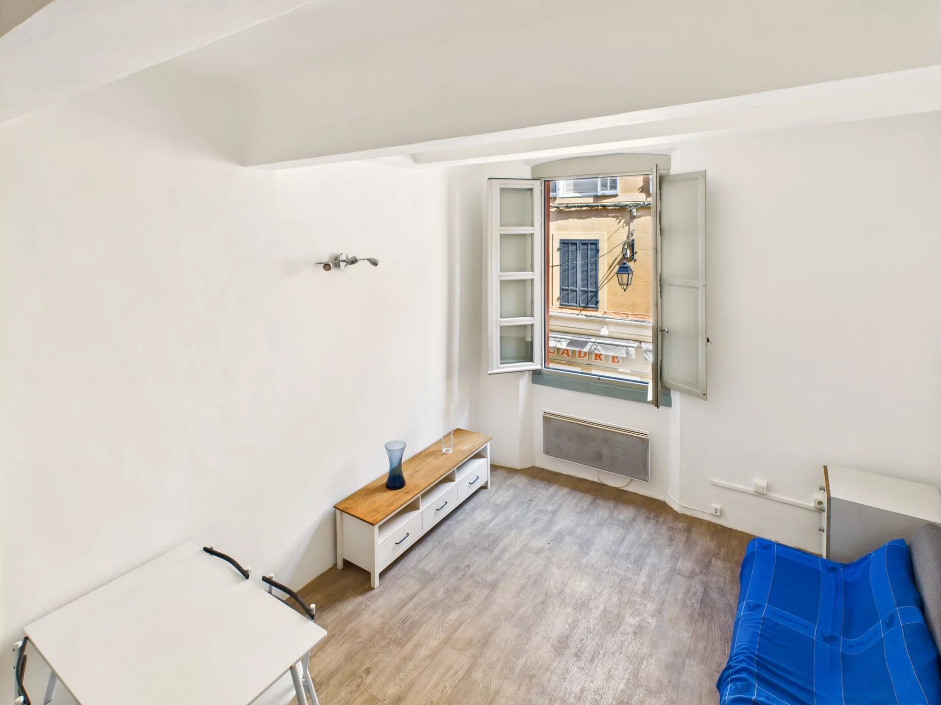 City-Center Studio with Mezzanine, Provence-Alpes-Côte d’Azur – France – BVI79123